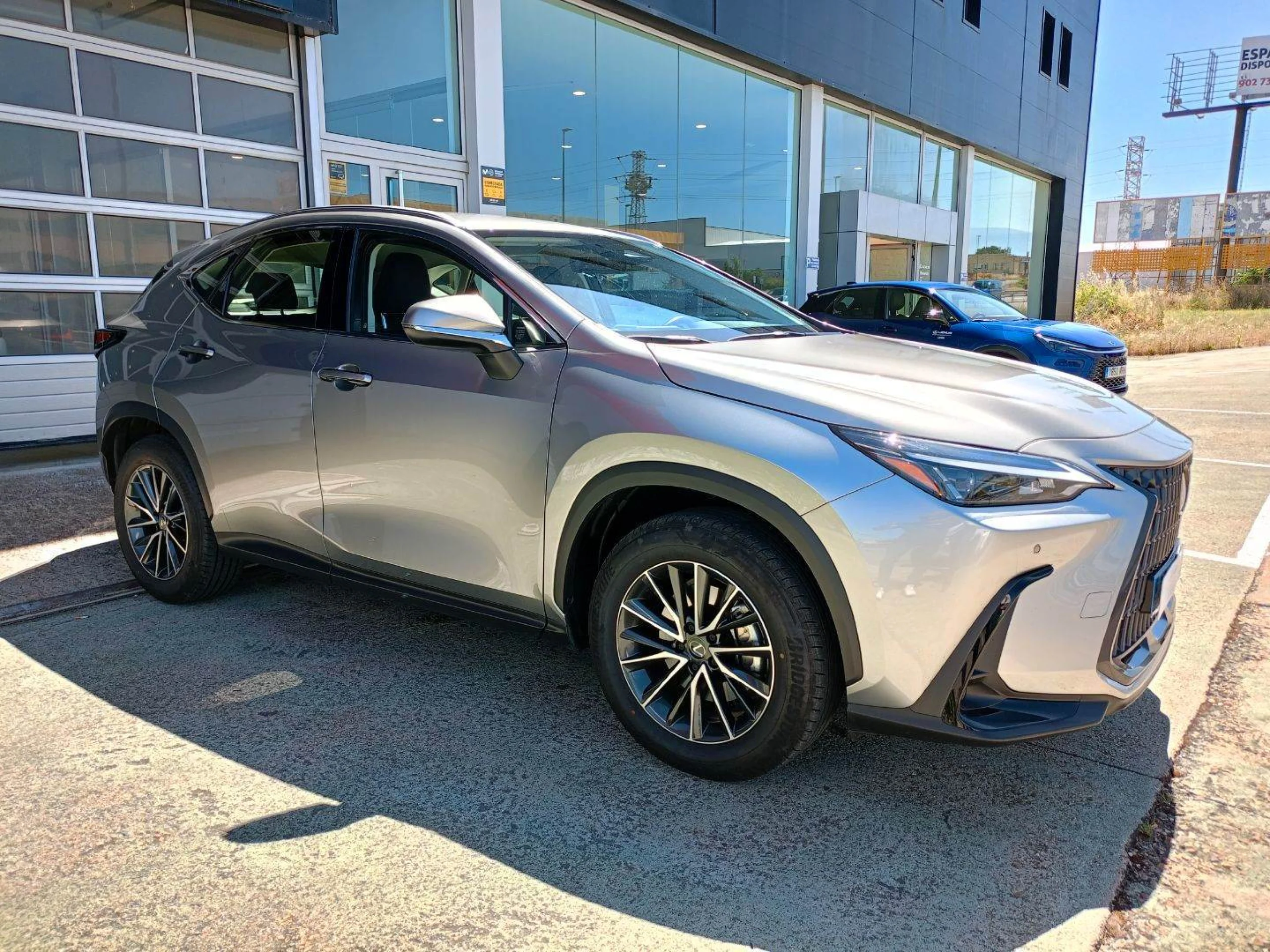 Lexus NX 350h Premium 2WD - Foto 2