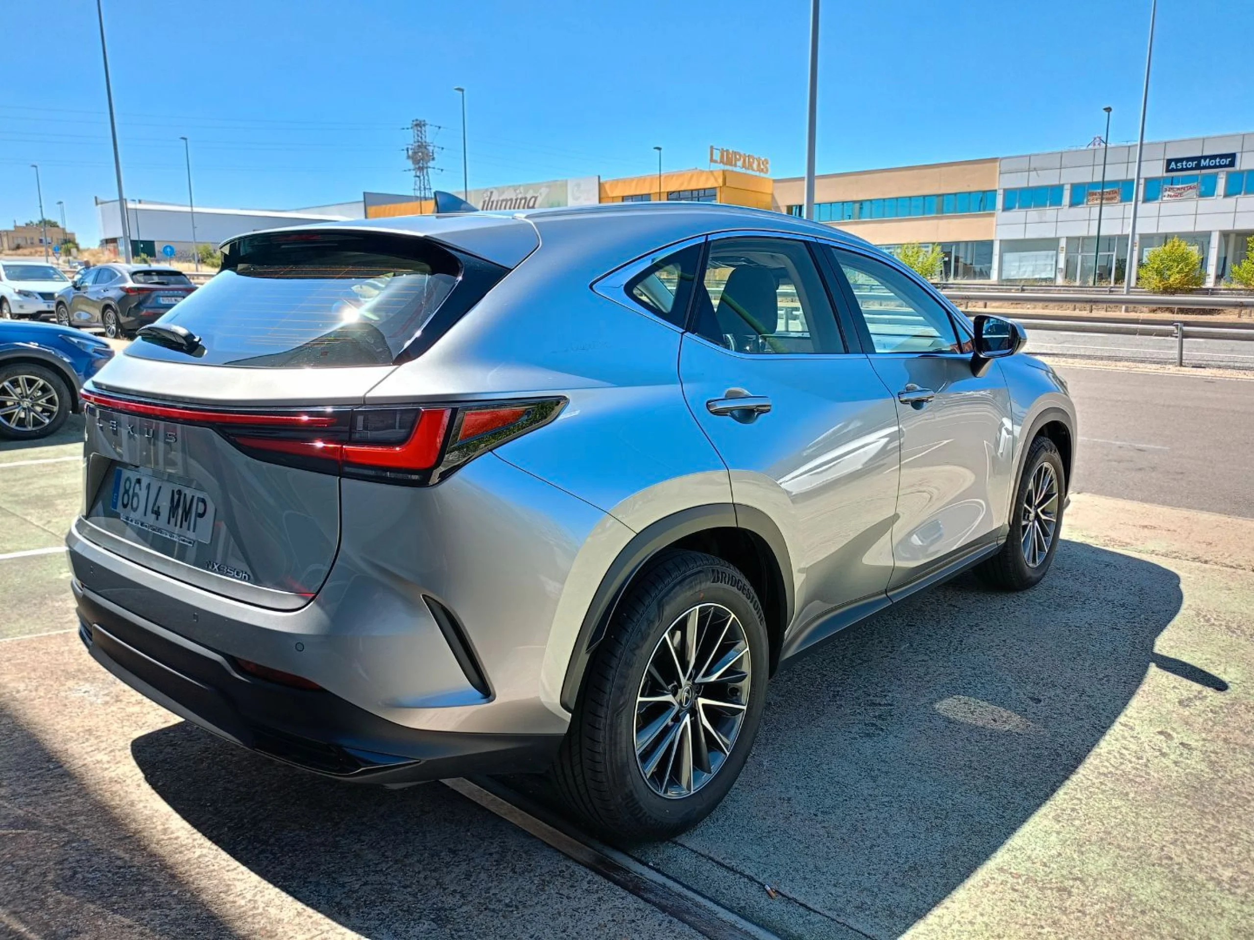 Lexus NX 350h Premium 2WD - Foto 3