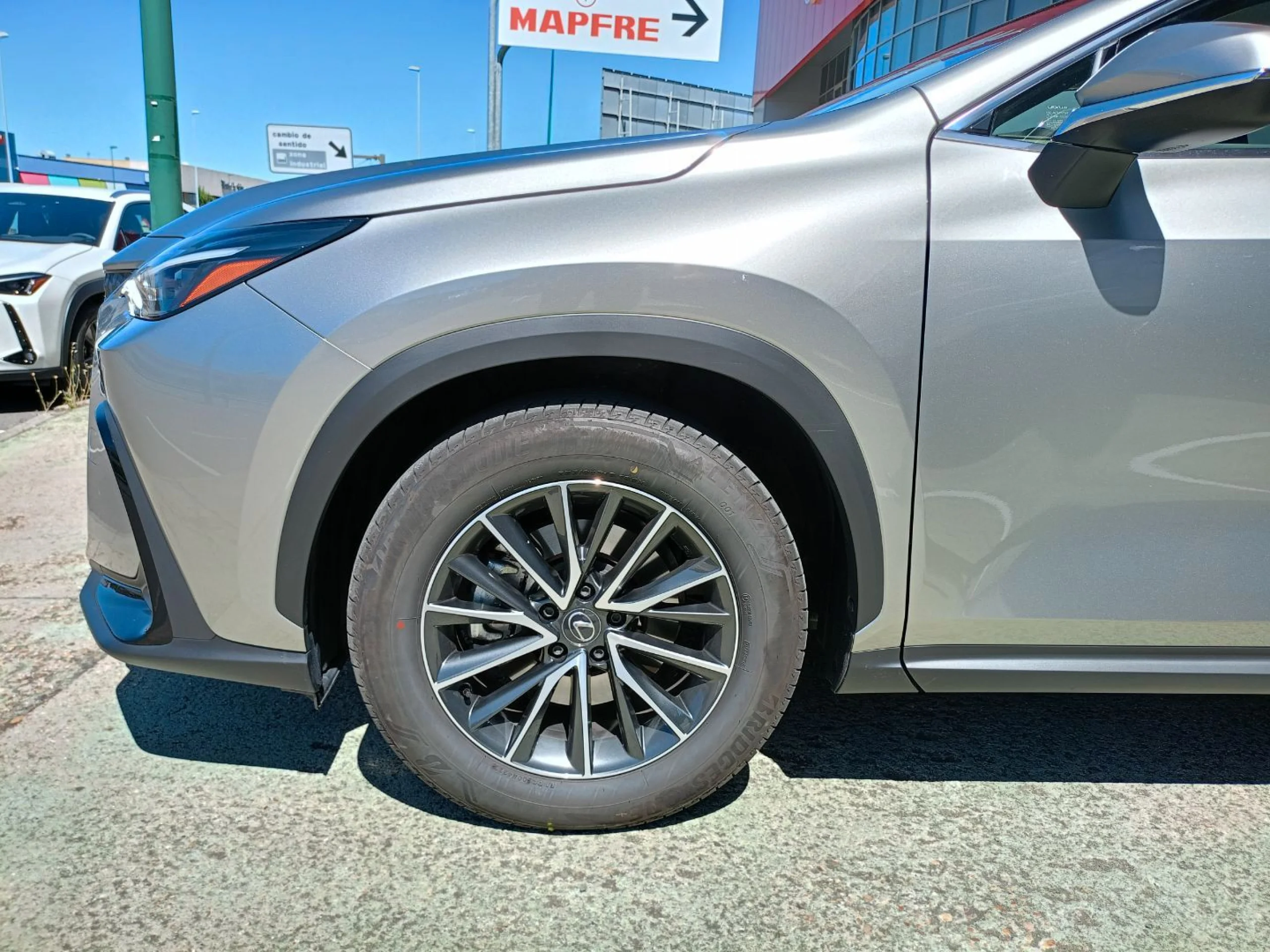 Lexus NX 350h Premium 2WD - Foto 5
