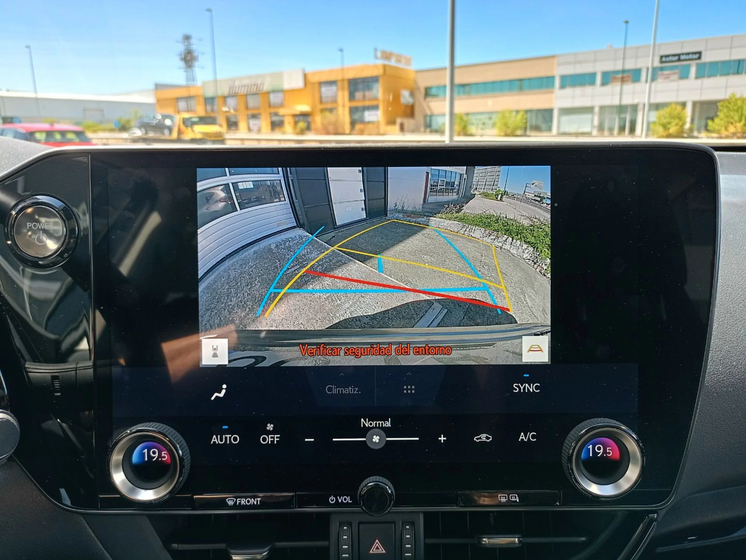 Lexus NX 350h Premium 2WD - Foto 16