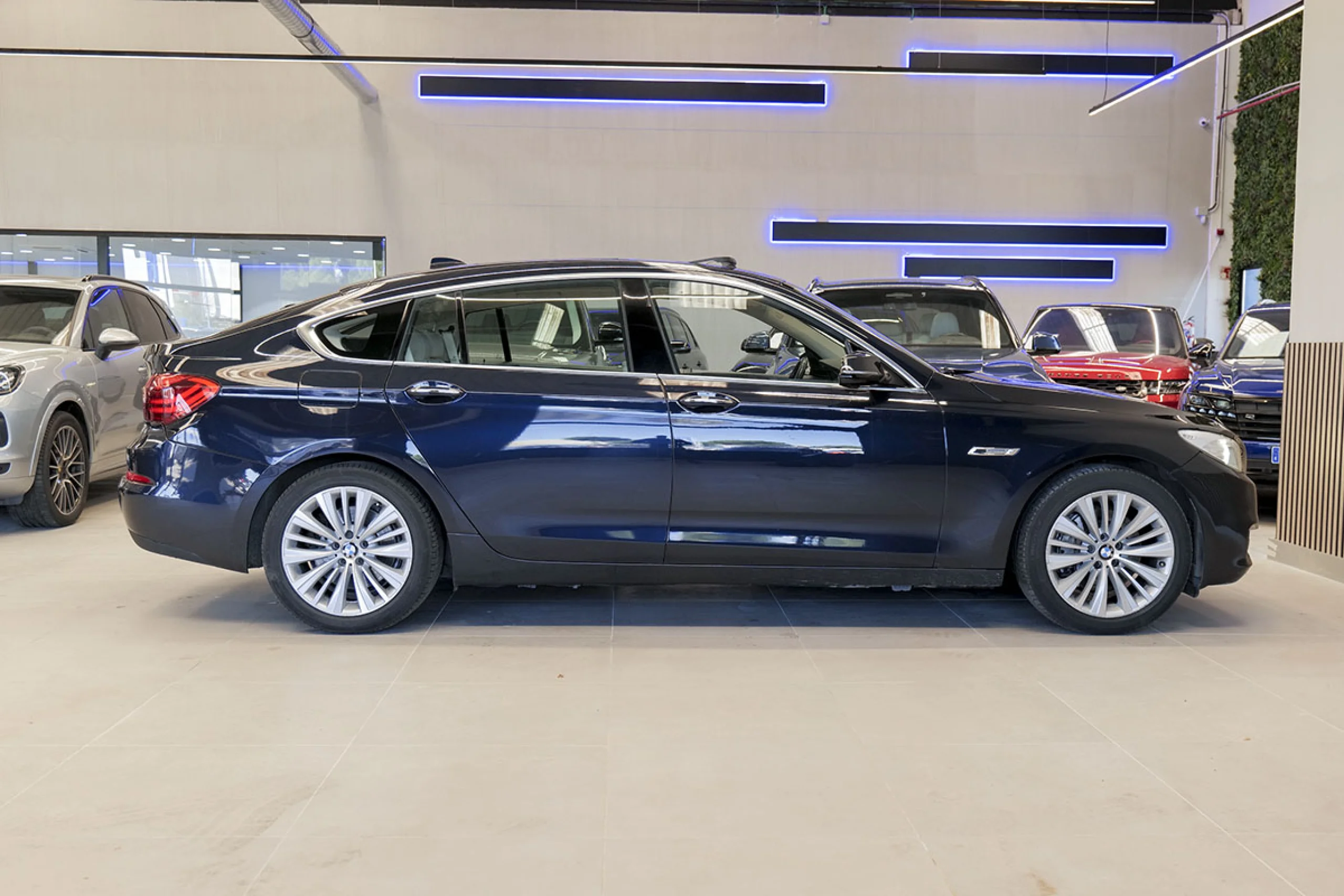 BMW 520 Serie 5 520d Gran Turismo - Foto 18