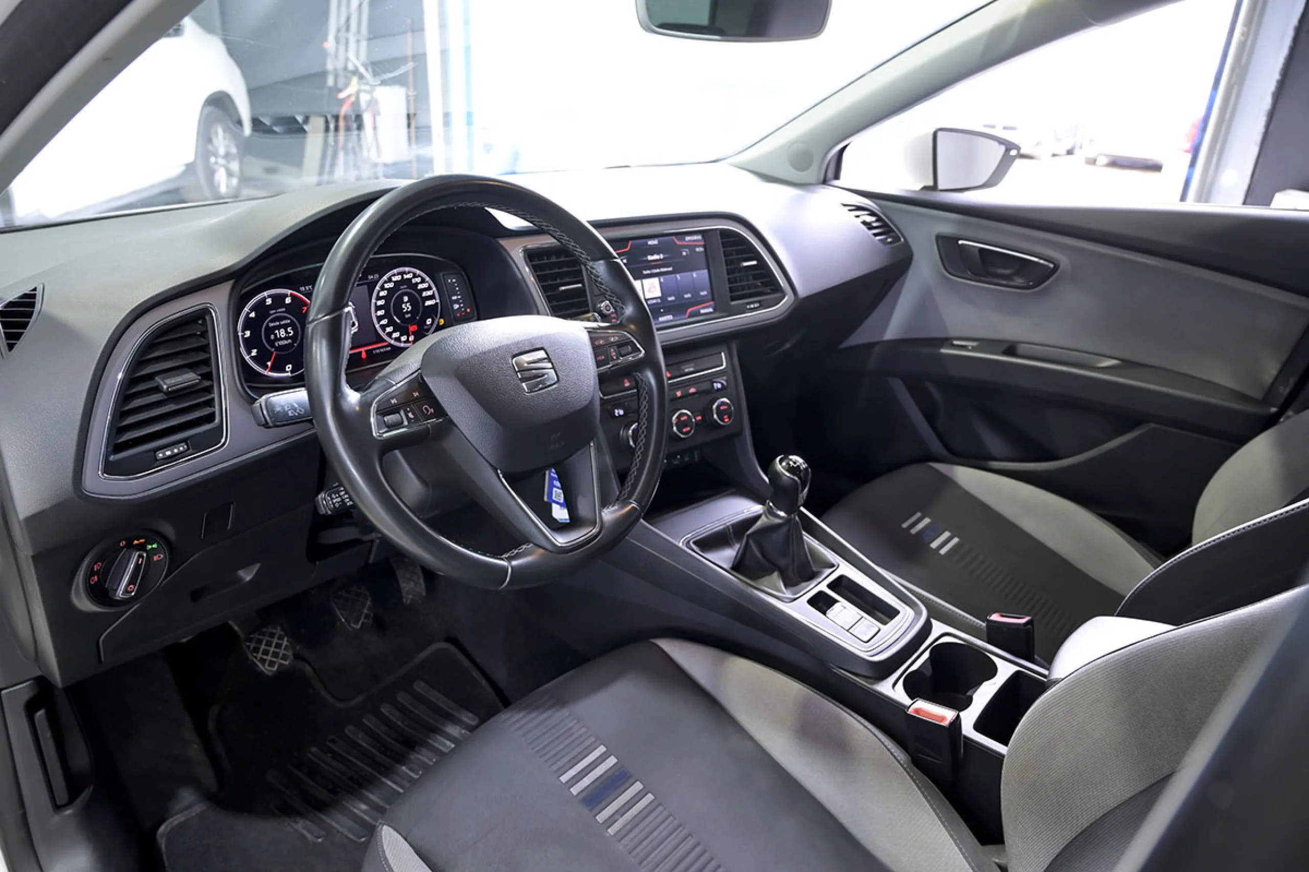 Seat Leon León 1.5 TSI 96kW 130CV SS Style Visio Ed - Foto 6