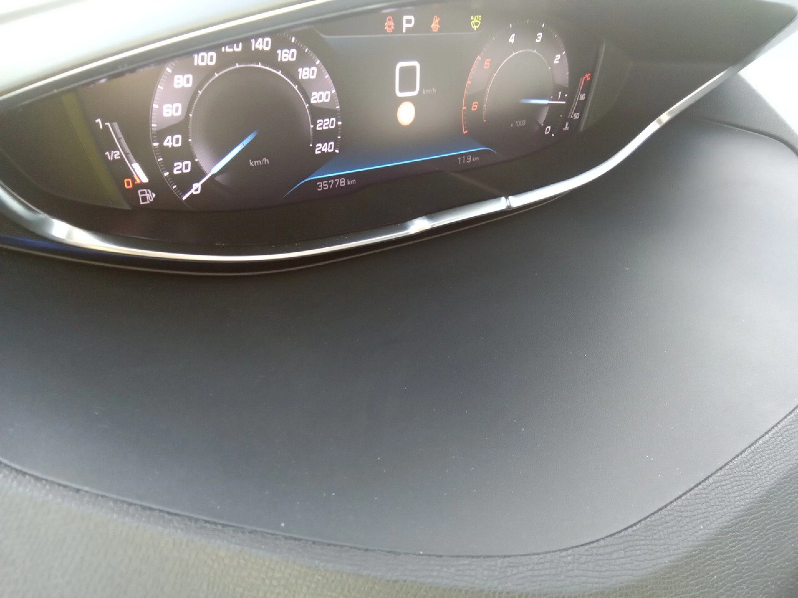 Peugeot 3008 1.5 BlueHDi 96kW S&amp;S Allure Pack EAT8 - Foto 8