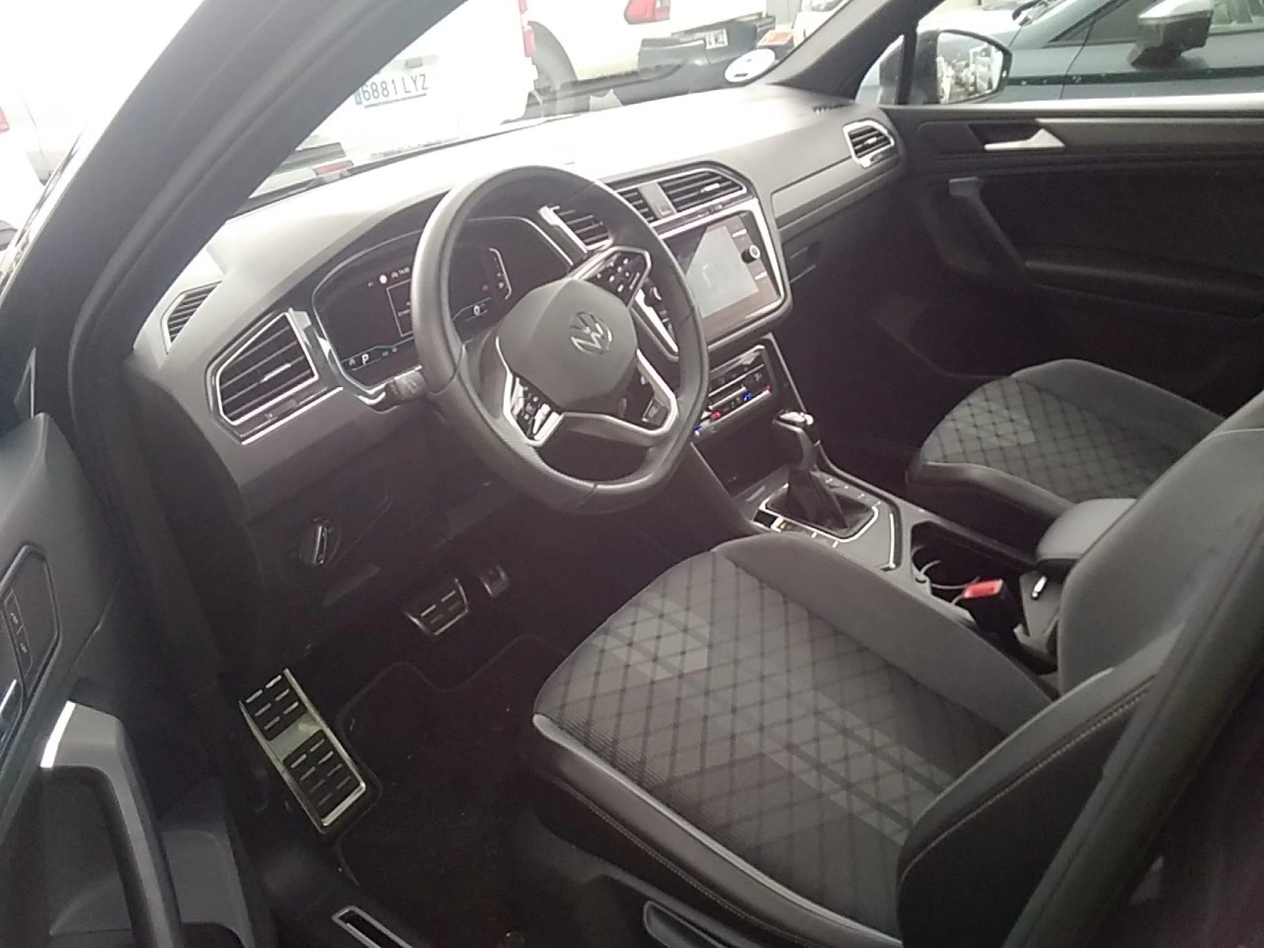 Volkswagen Tiguan R-Line 2.0 TDI 110kW (150CV) DSG - Foto 7