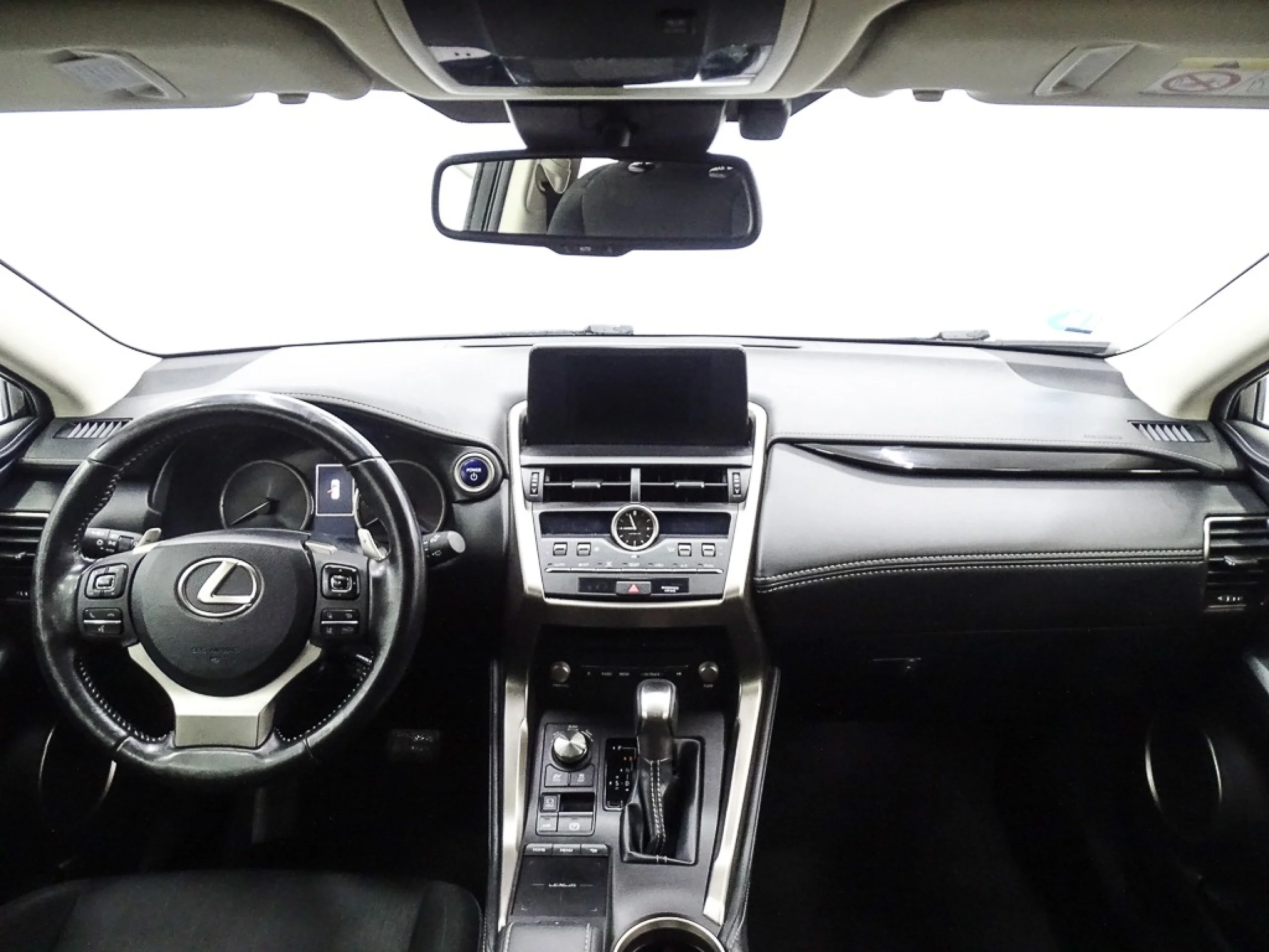 Lexus NX 300h NX 2.5 300h Business 2WD - Foto 8