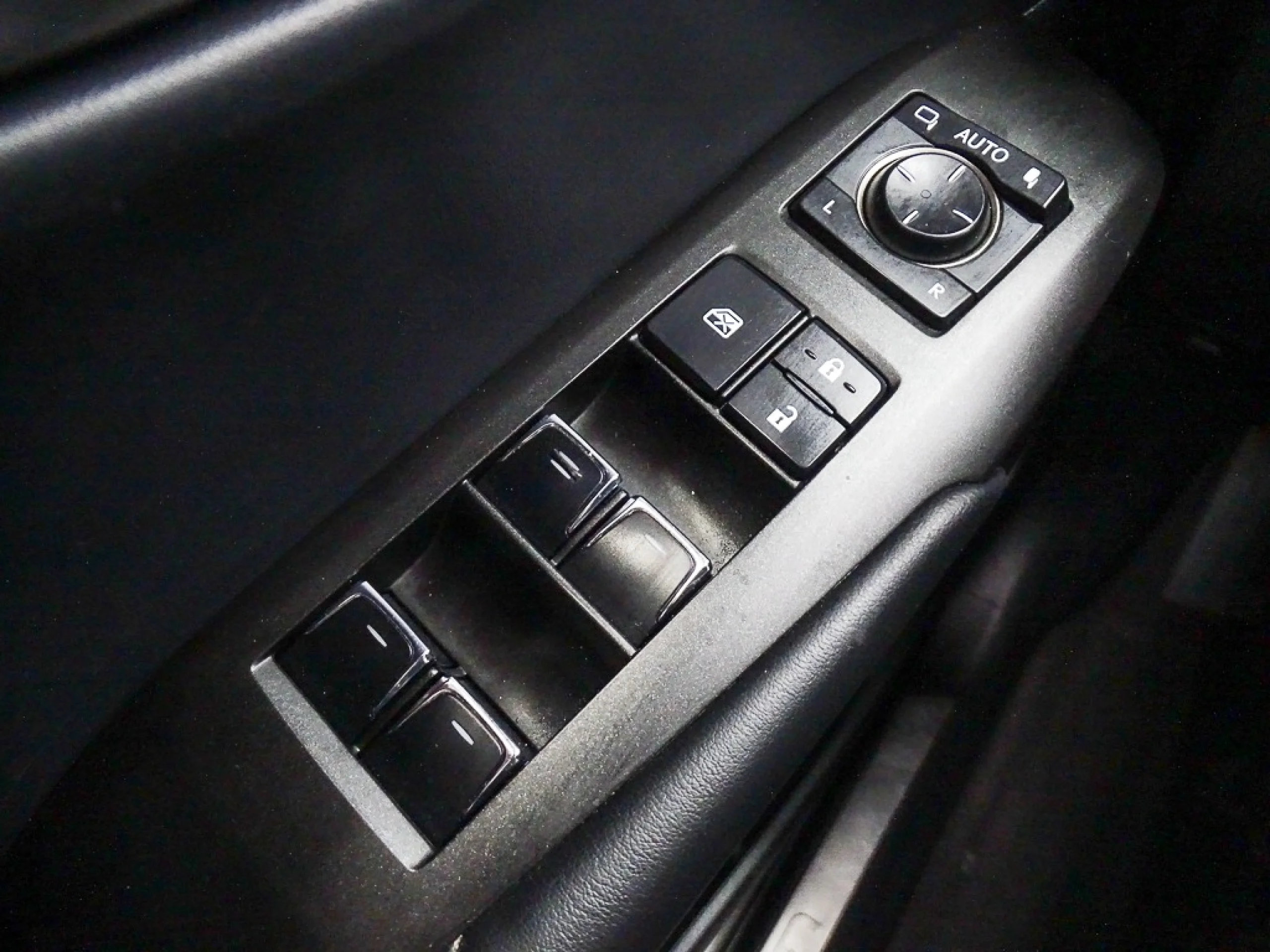 Lexus NX 300h NX 2.5 300h Business 2WD - Foto 17