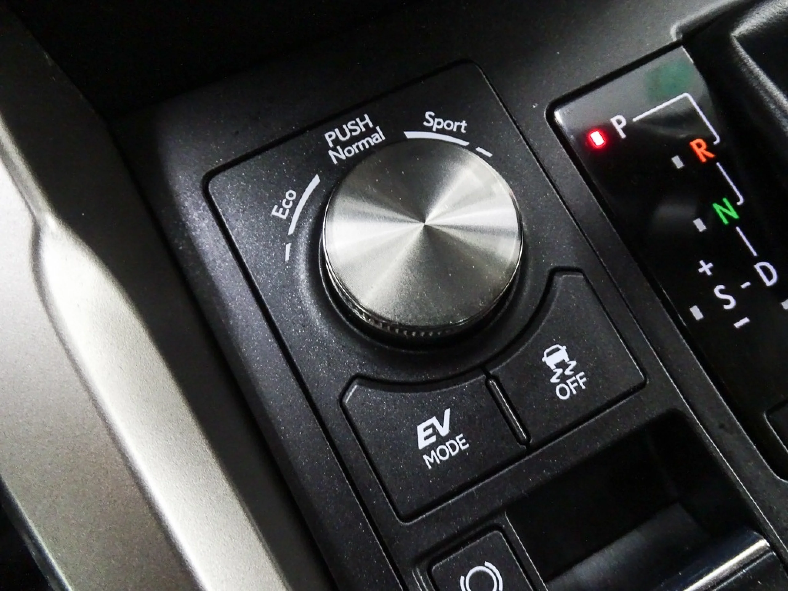 Lexus NX 300h NX 2.5 300h Business 2WD - Foto 26