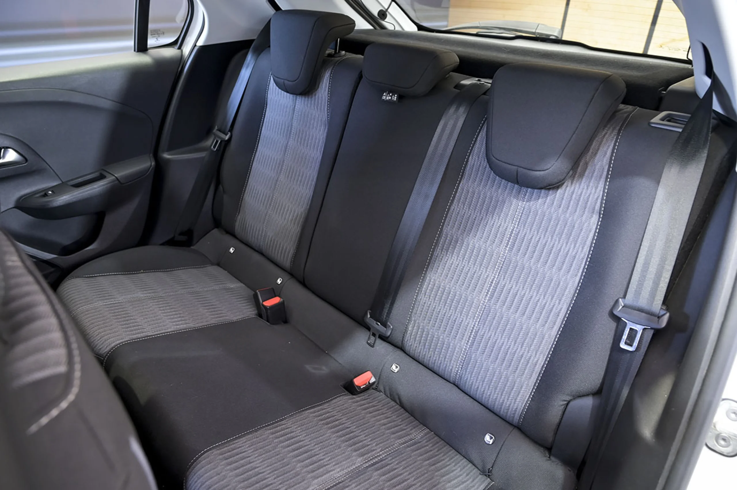 Opel Corsa 1.2T XHL 74kW 100CV Edition - Foto 16