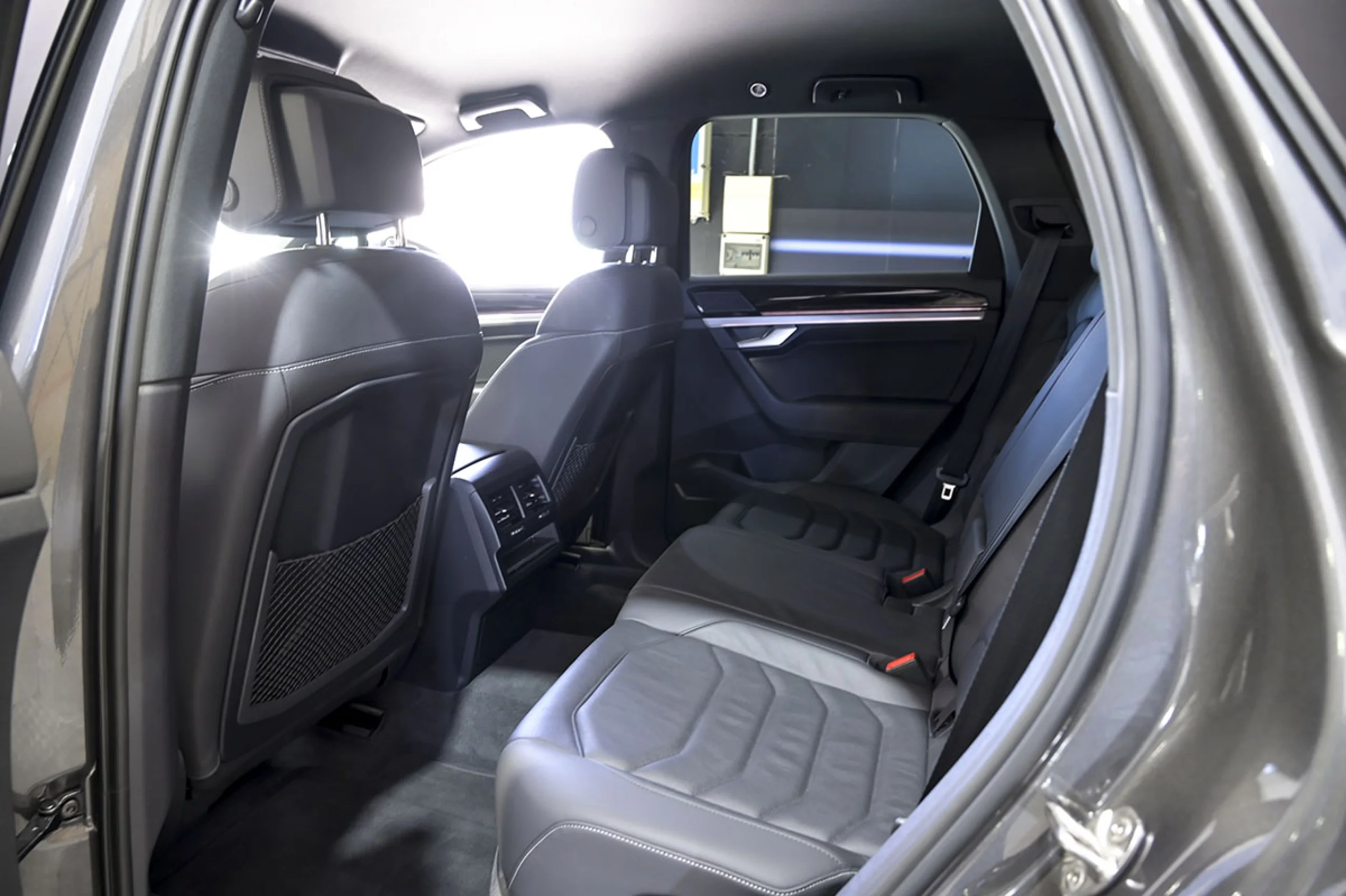 Volkswagen Touareg Prem Eleg 3.0 V6 TDI 210kW Tip 4M - Foto 16