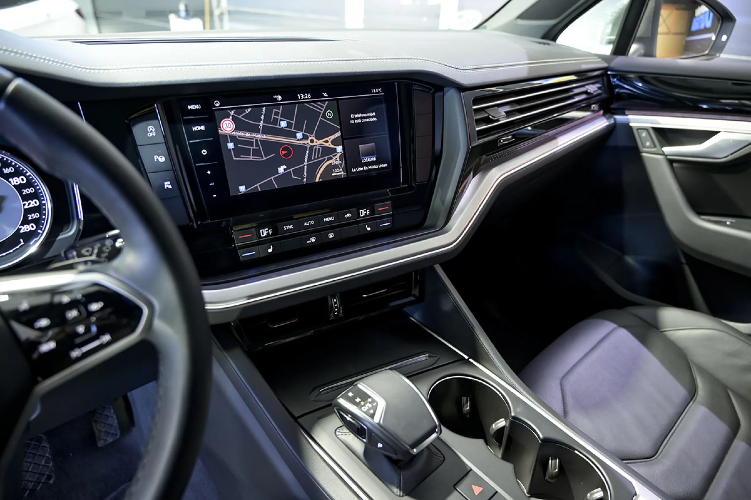 Volkswagen Touareg Prem Eleg 3.0 V6 TDI 210kW Tip 4M - Foto 29