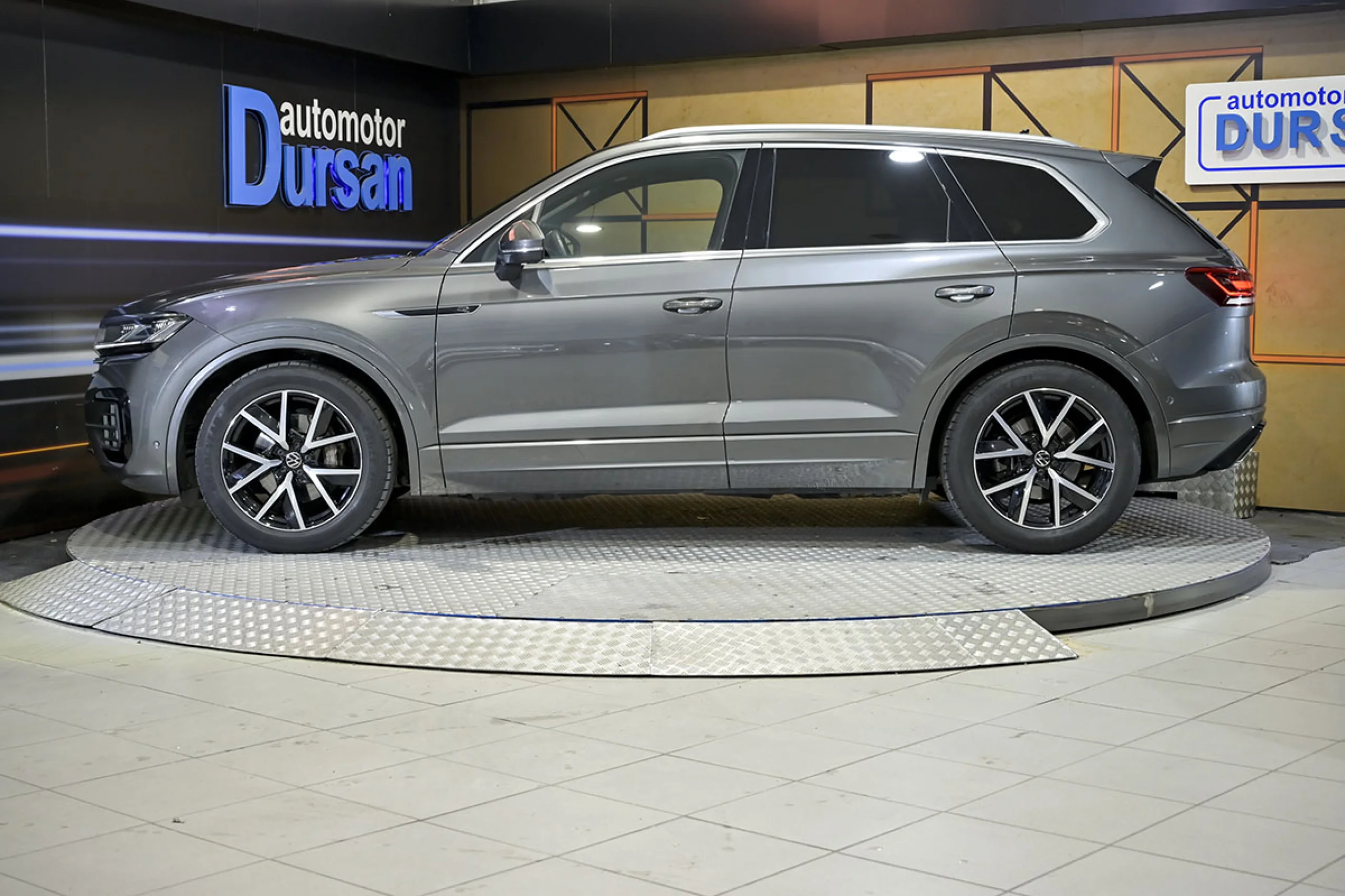 Volkswagen Touareg Prem Eleg 3.0 V6 TDI 210kW Tip 4M - Foto 19