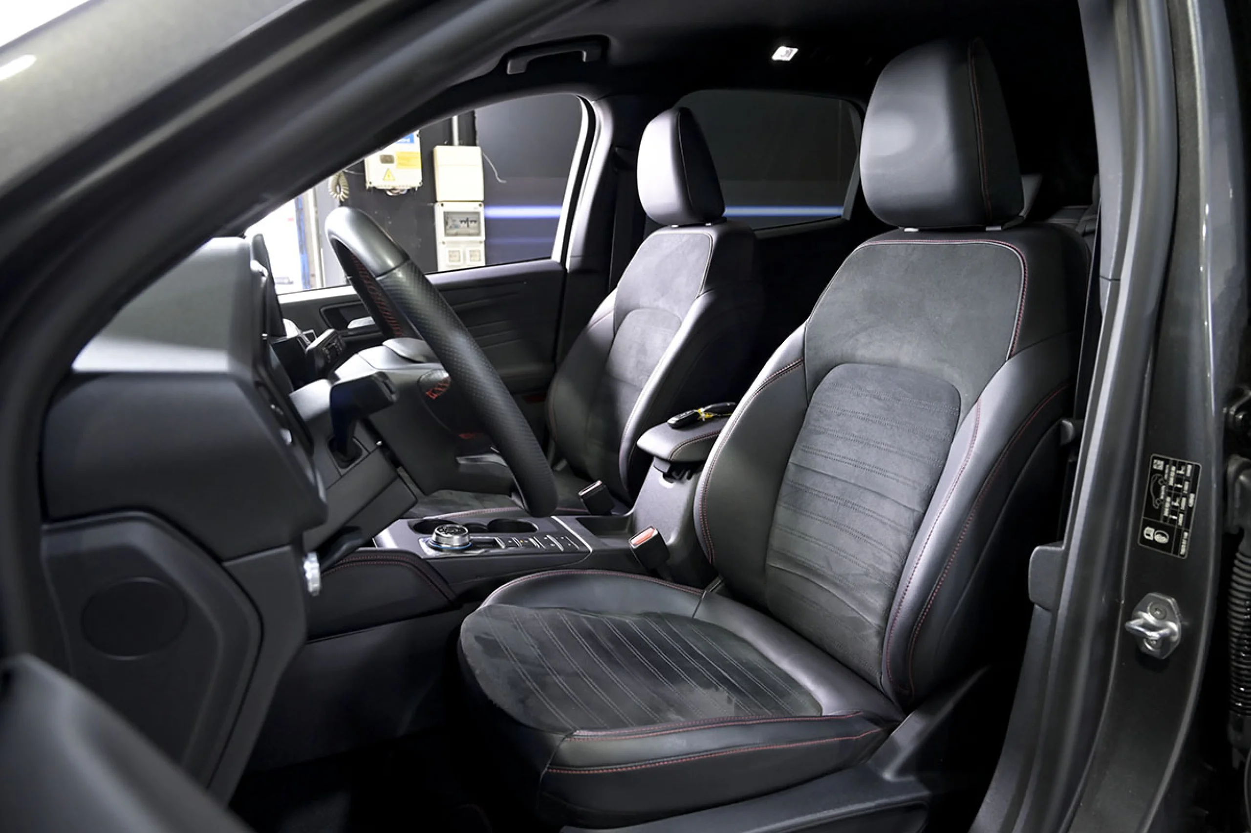 Ford Kuga STLine 2.5 Duratec PHEV 165kW Auto - Foto 31