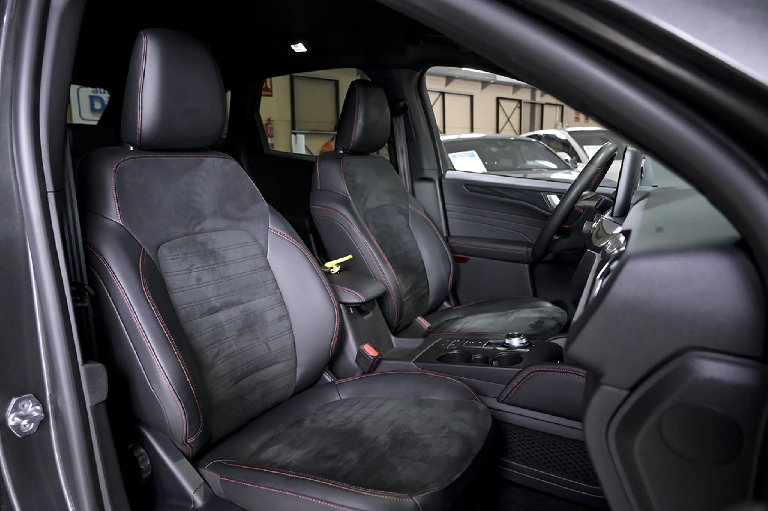 Ford Kuga STLine 2.5 Duratec PHEV 165kW Auto - Foto 30