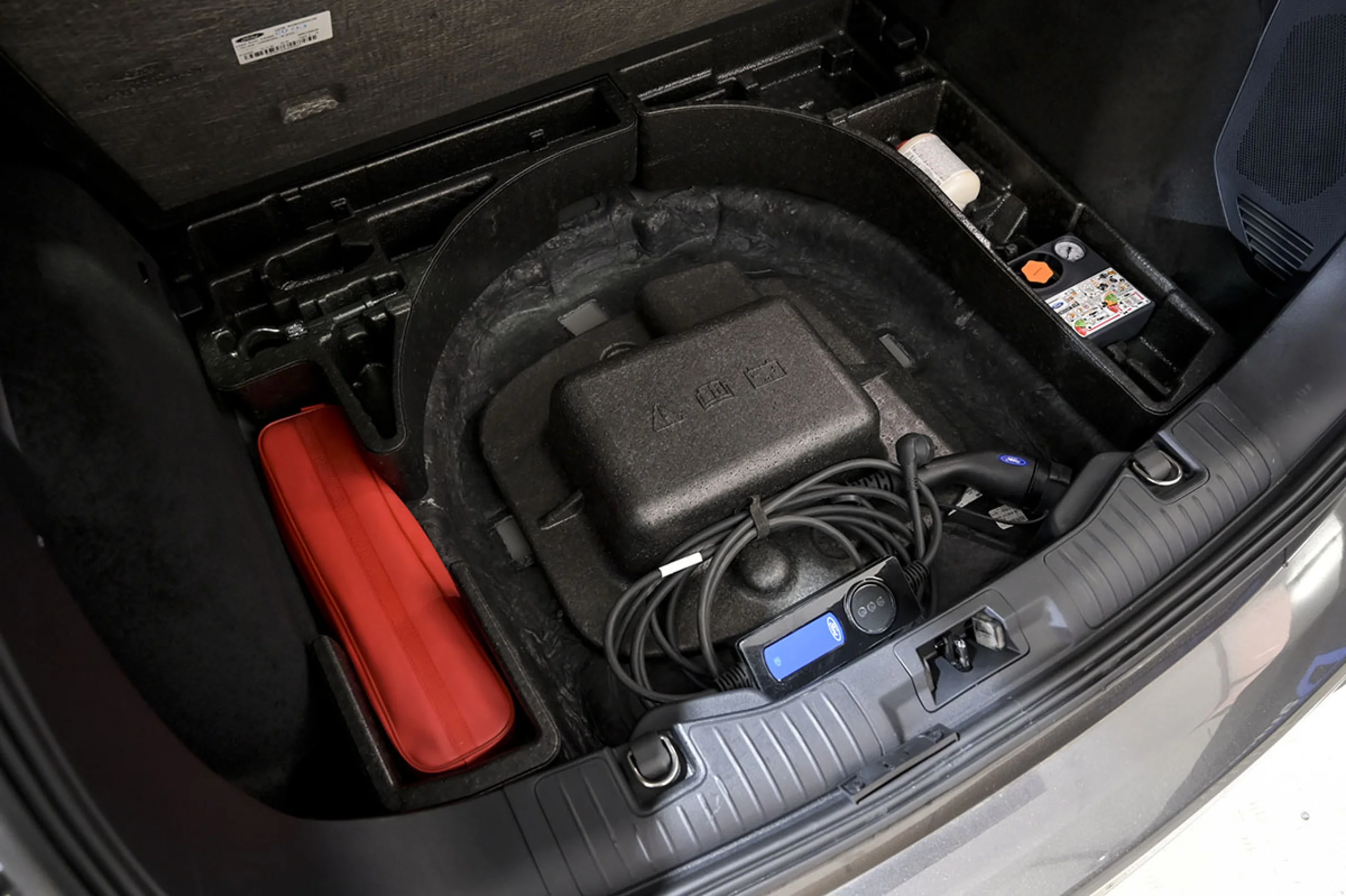 Ford Kuga STLine 2.5 Duratec PHEV 165kW Auto - Foto 36