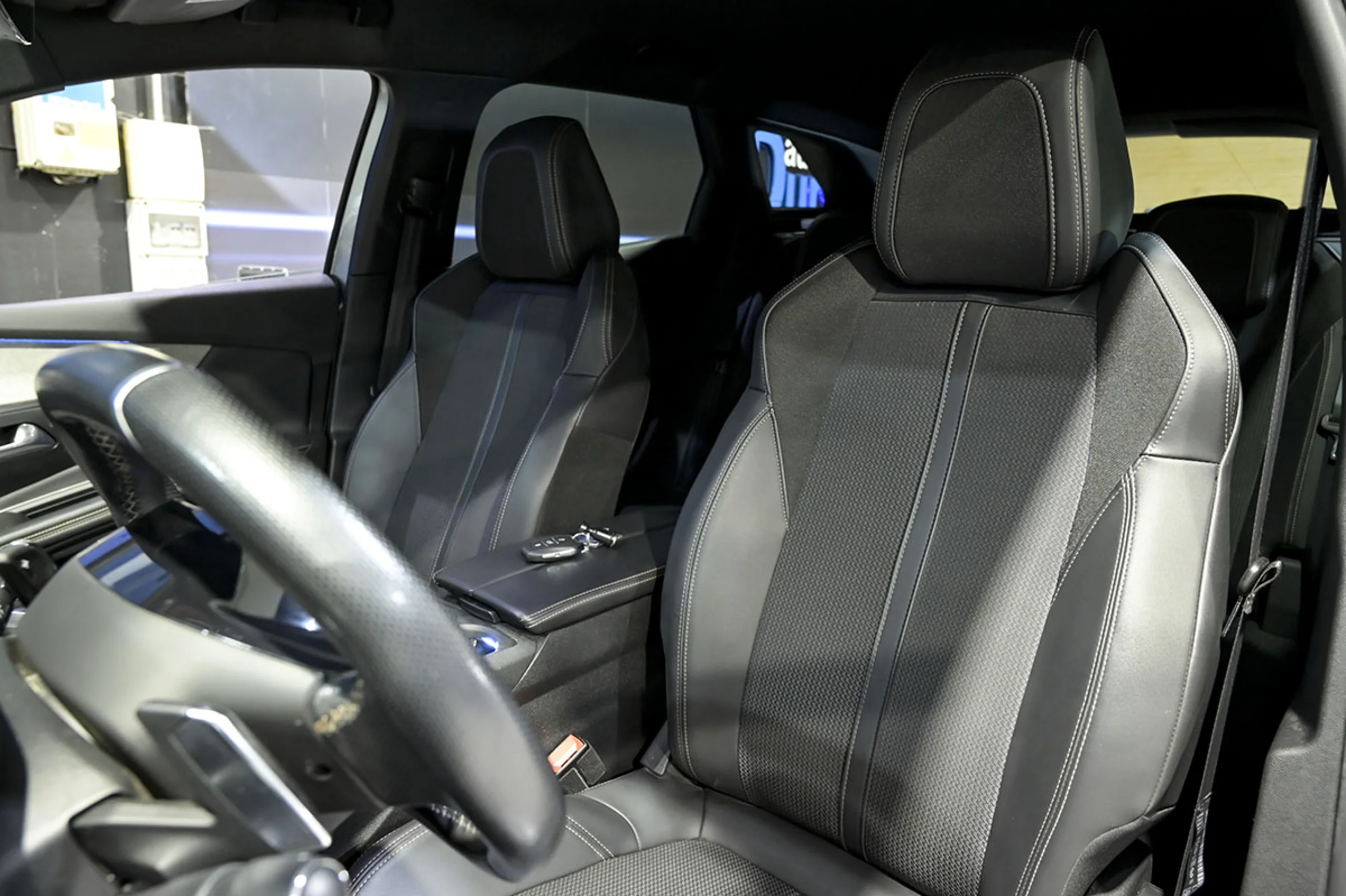 Peugeot 3008 1.5 BlueHDi 96kW SS GT EAT8 - Foto 9