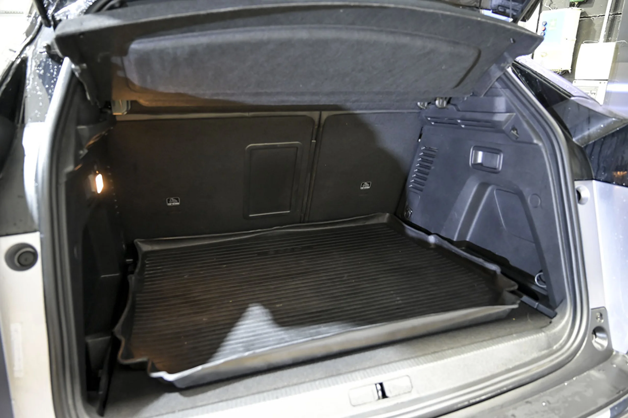 Peugeot 3008 1.5 BlueHDi 96kW SS GT EAT8 - Foto 13