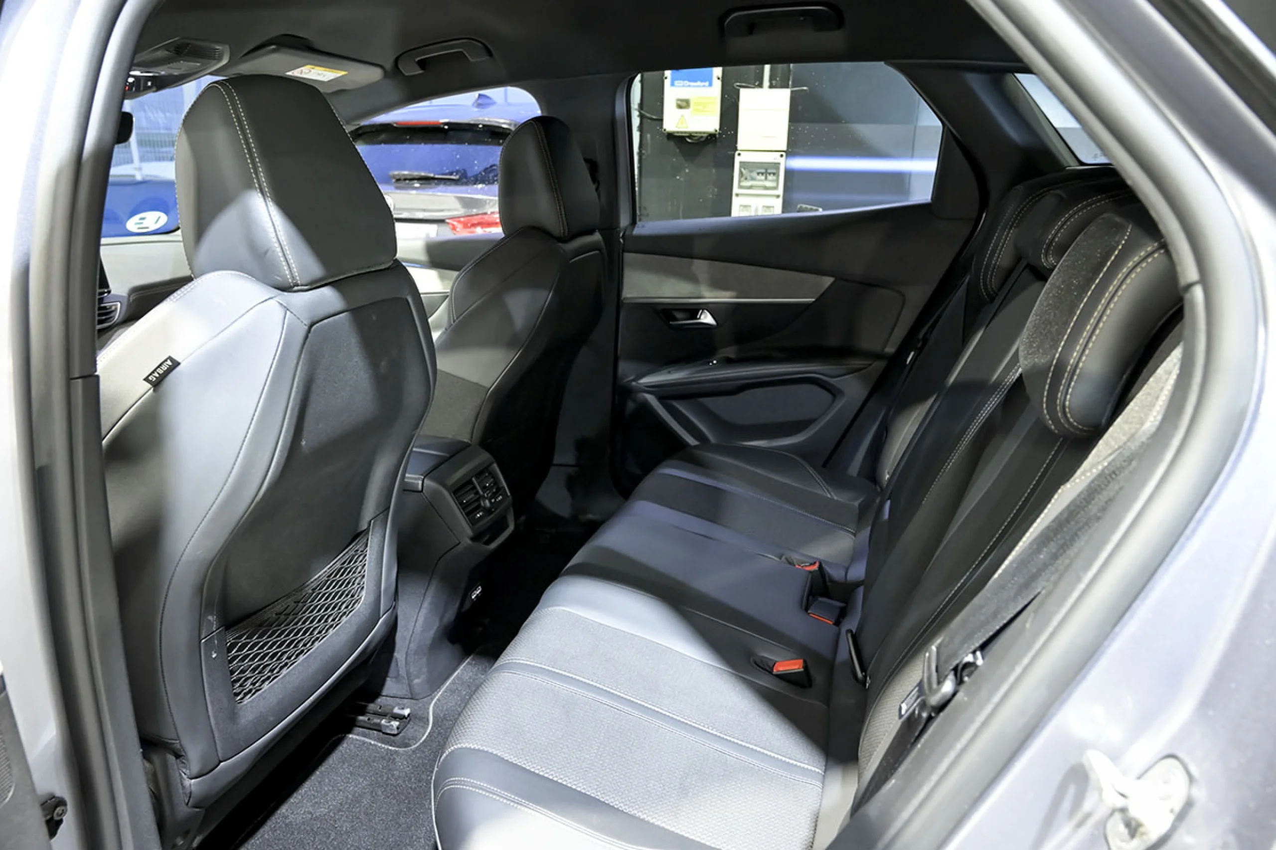 Peugeot 3008 1.5 BlueHDi 96kW SS GT EAT8 - Foto 16