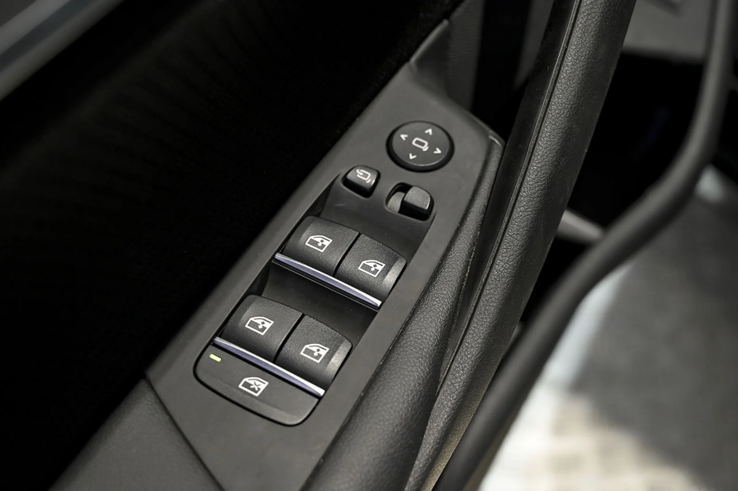 BMW 530 Serie 5 530e xDrive - Foto 24