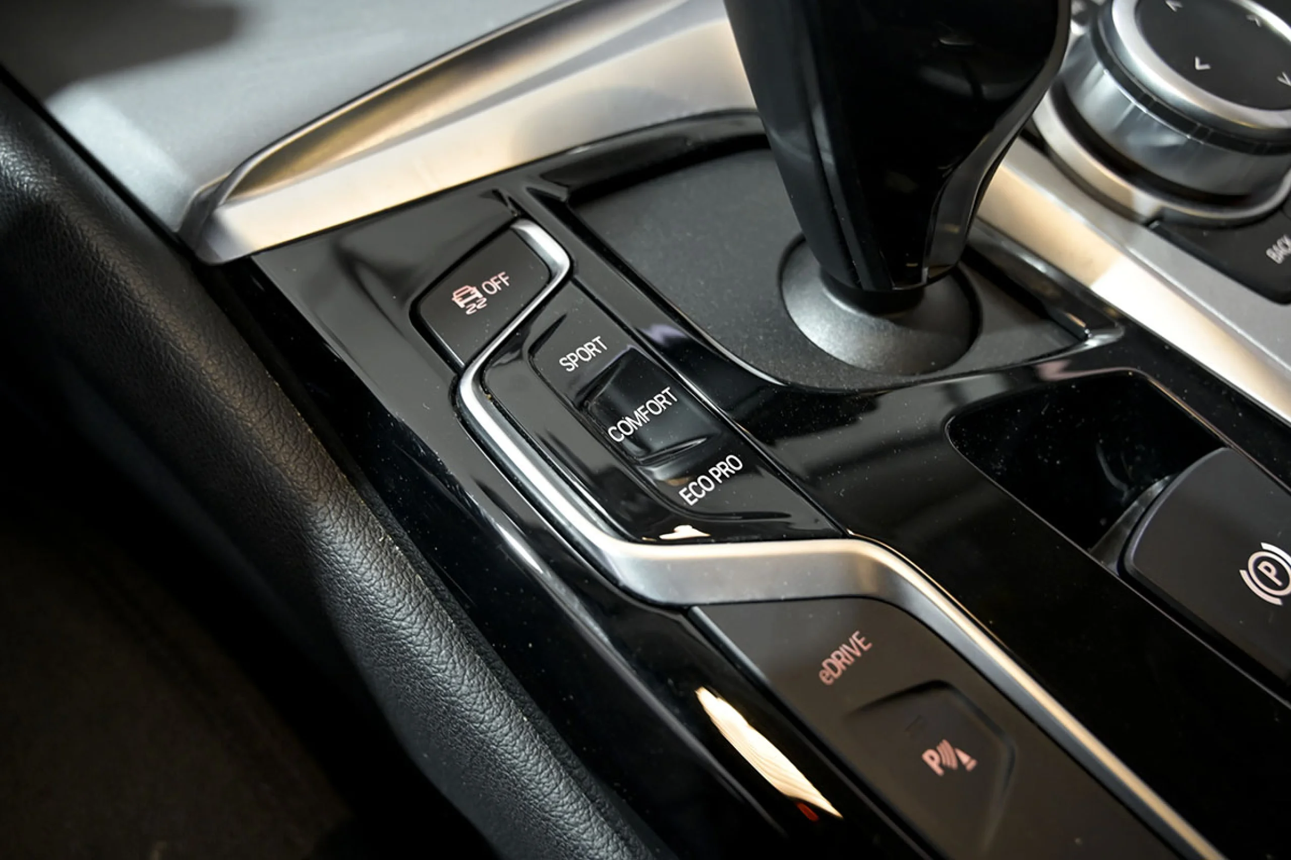 BMW 530 Serie 5 530e xDrive - Foto 39