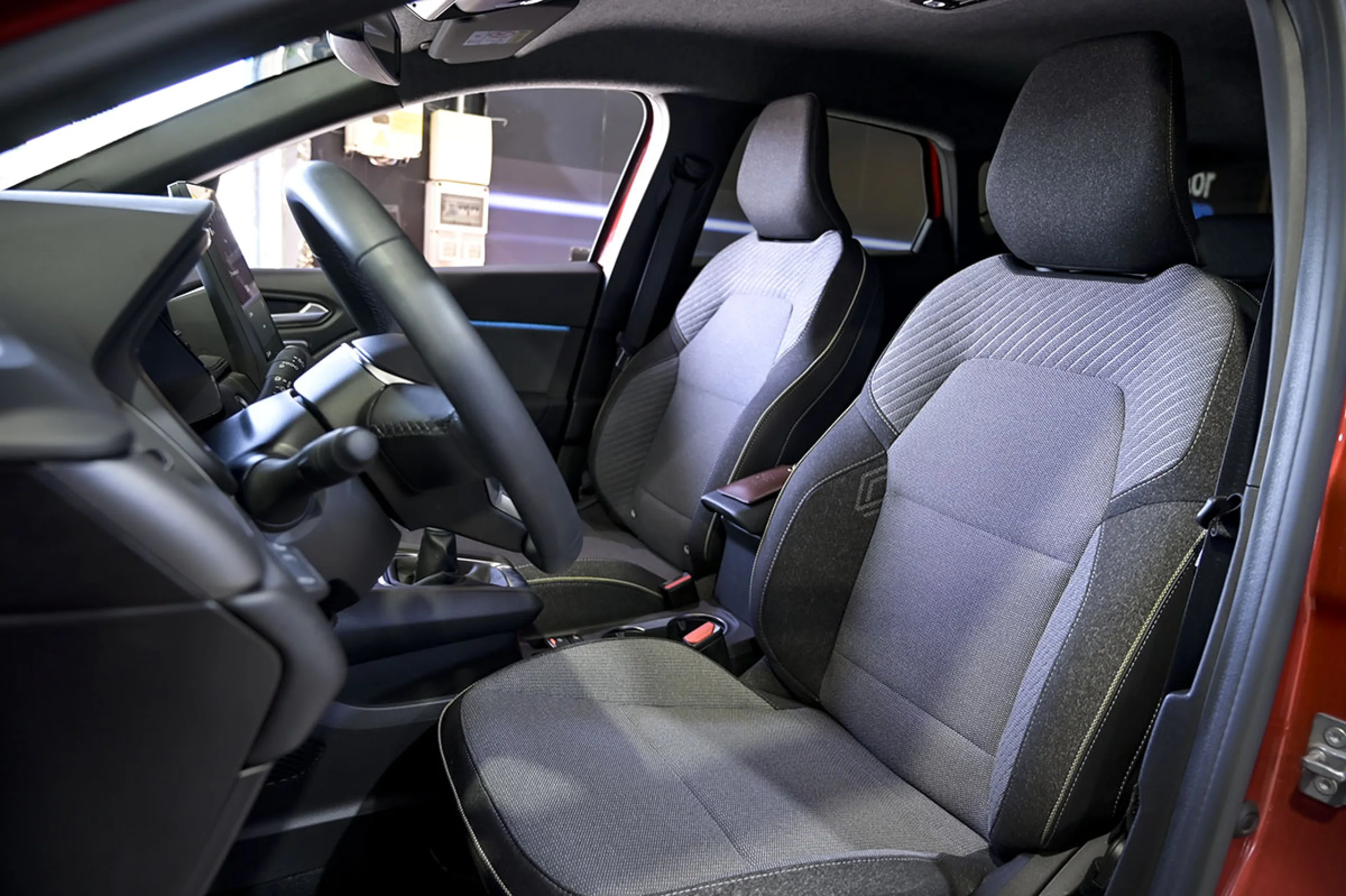 Renault Captur techno TCe 103 kW 140CV mild hybrid - Foto 26