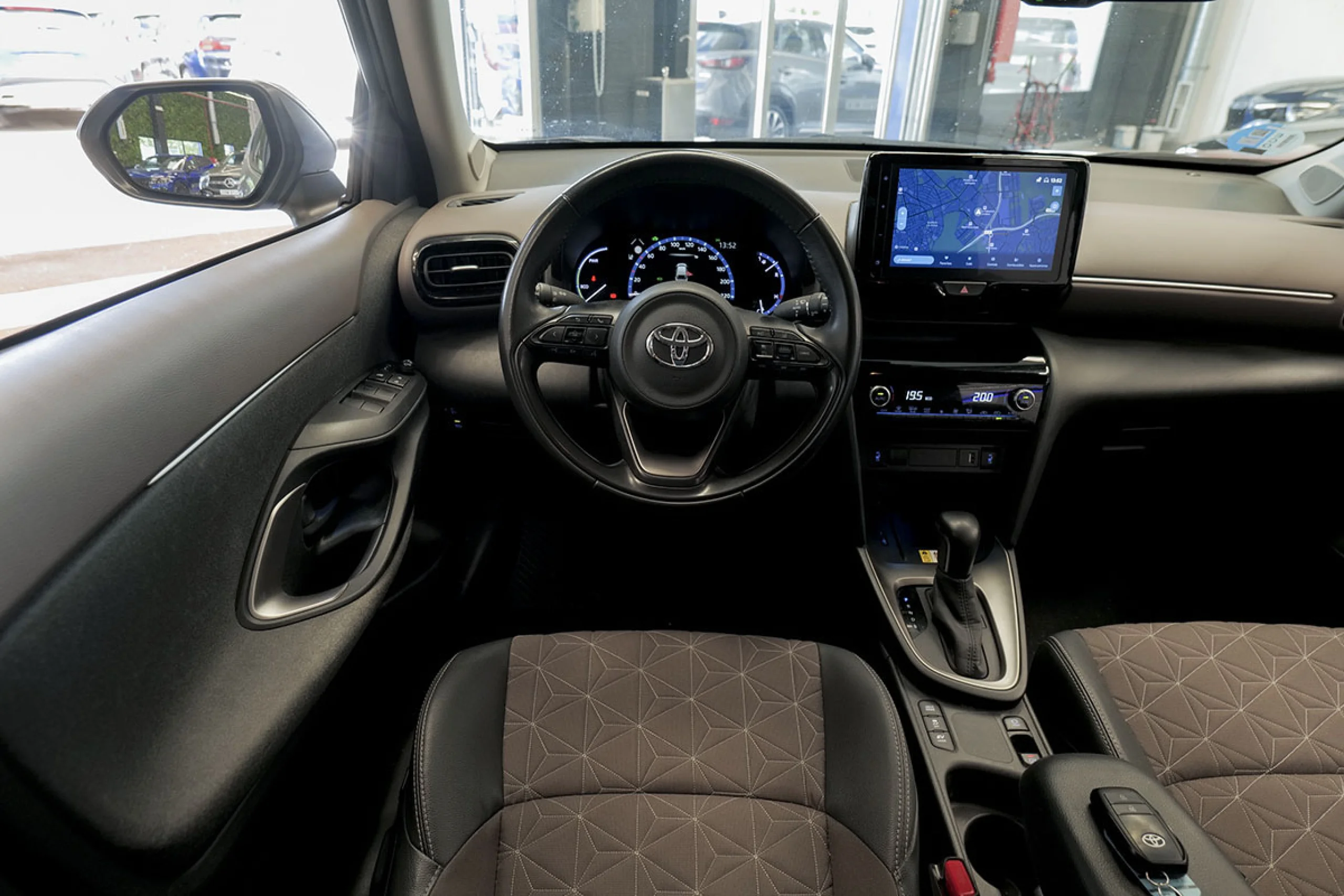 Toyota Yaris Cross 1.5 120H Style - Foto 29