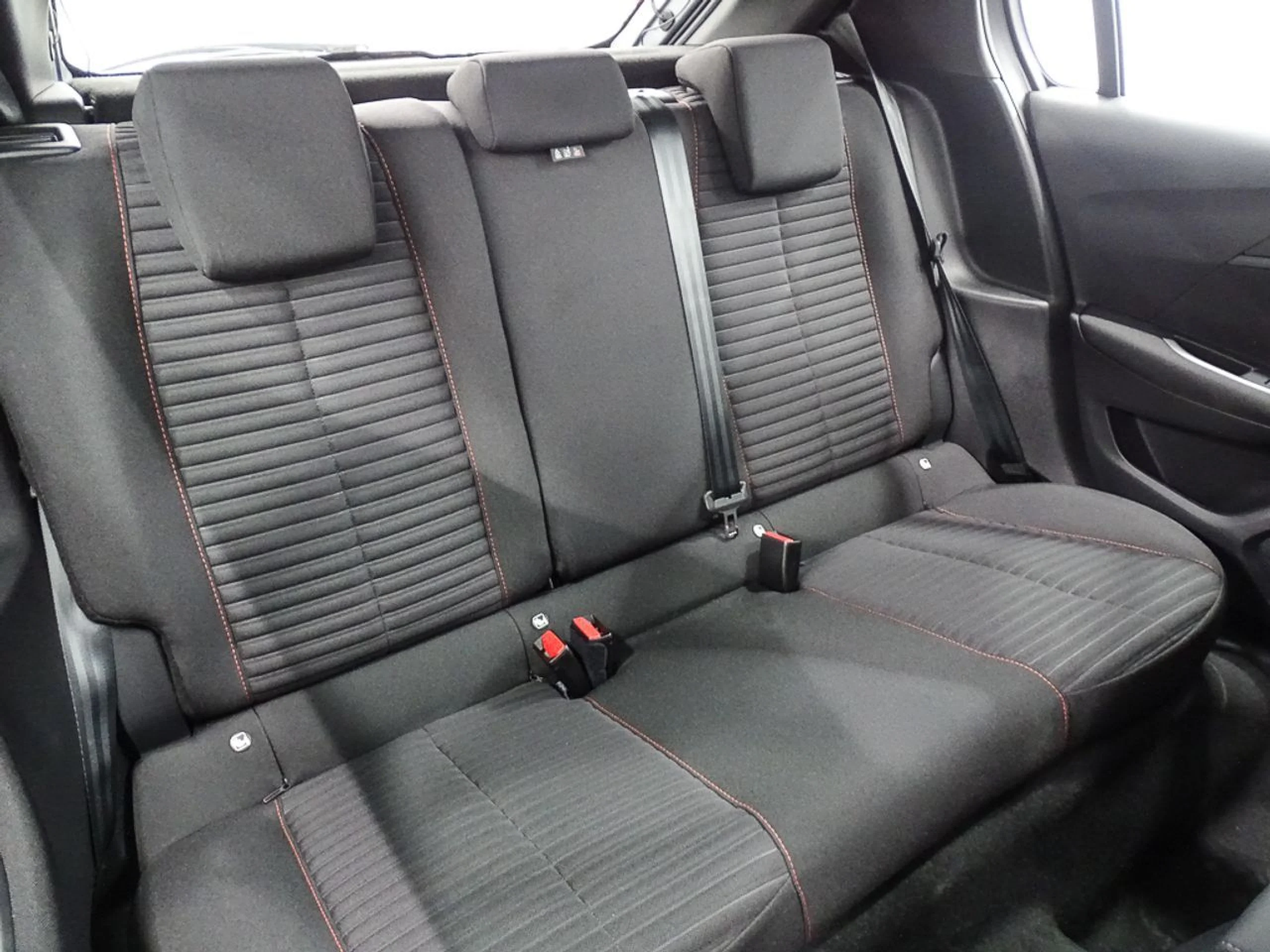 Peugeot 208 e-208 Electrico Active - Foto 13