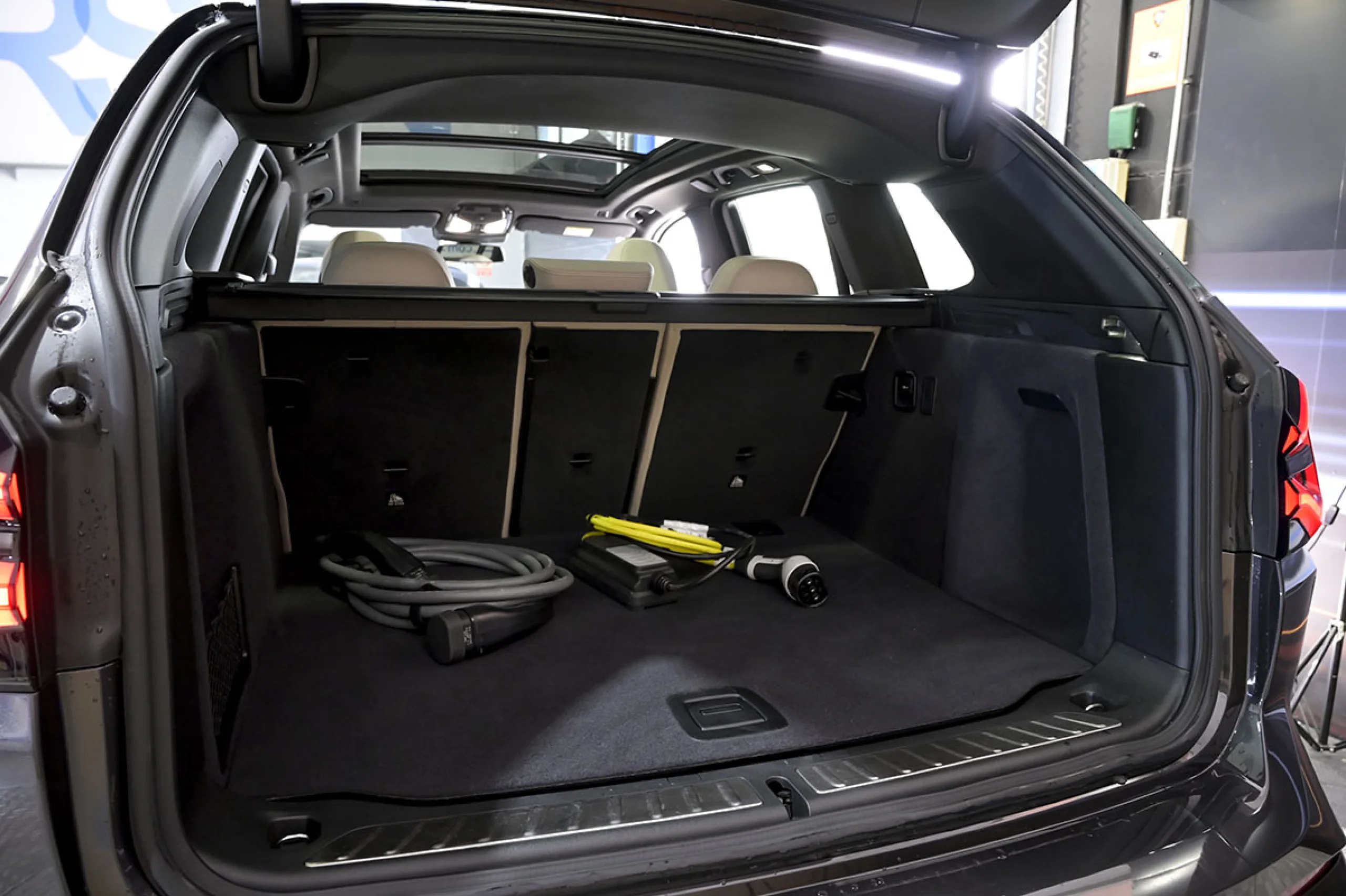 BMW IX3 80 kWh M Sport - Foto 12