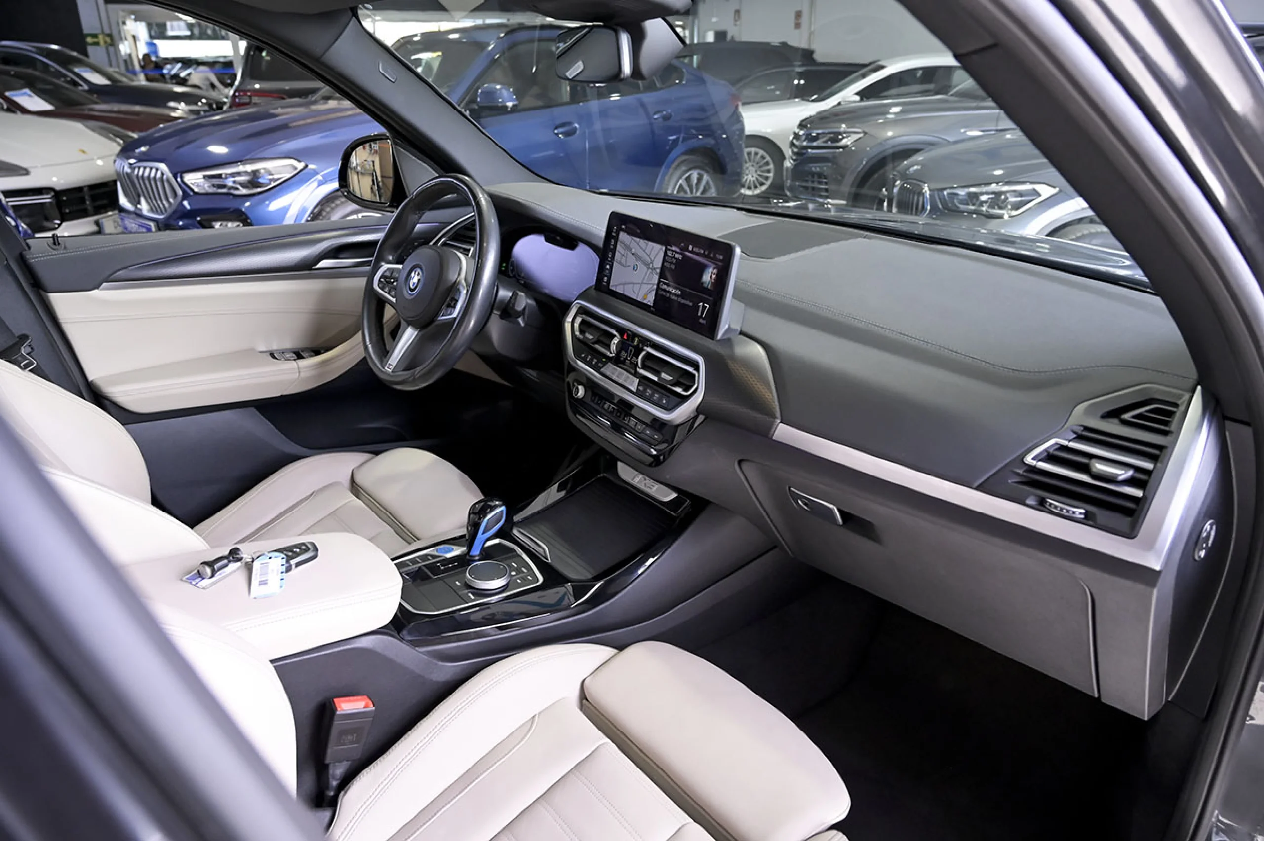 BMW IX3 80 kWh M Sport - Foto 29