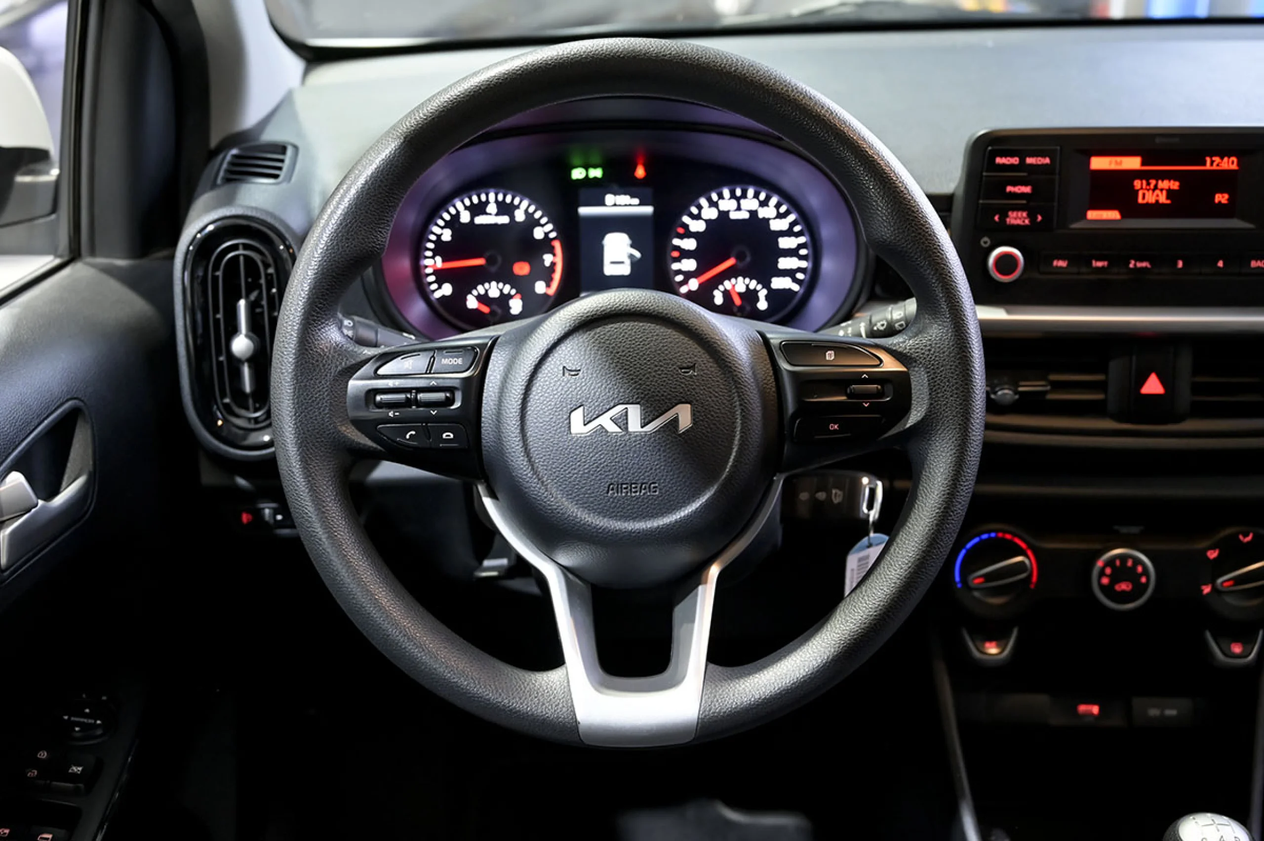 Kia Picanto 1.0 DPi 49kW 67CV Concept Pack Comfort - Foto 24