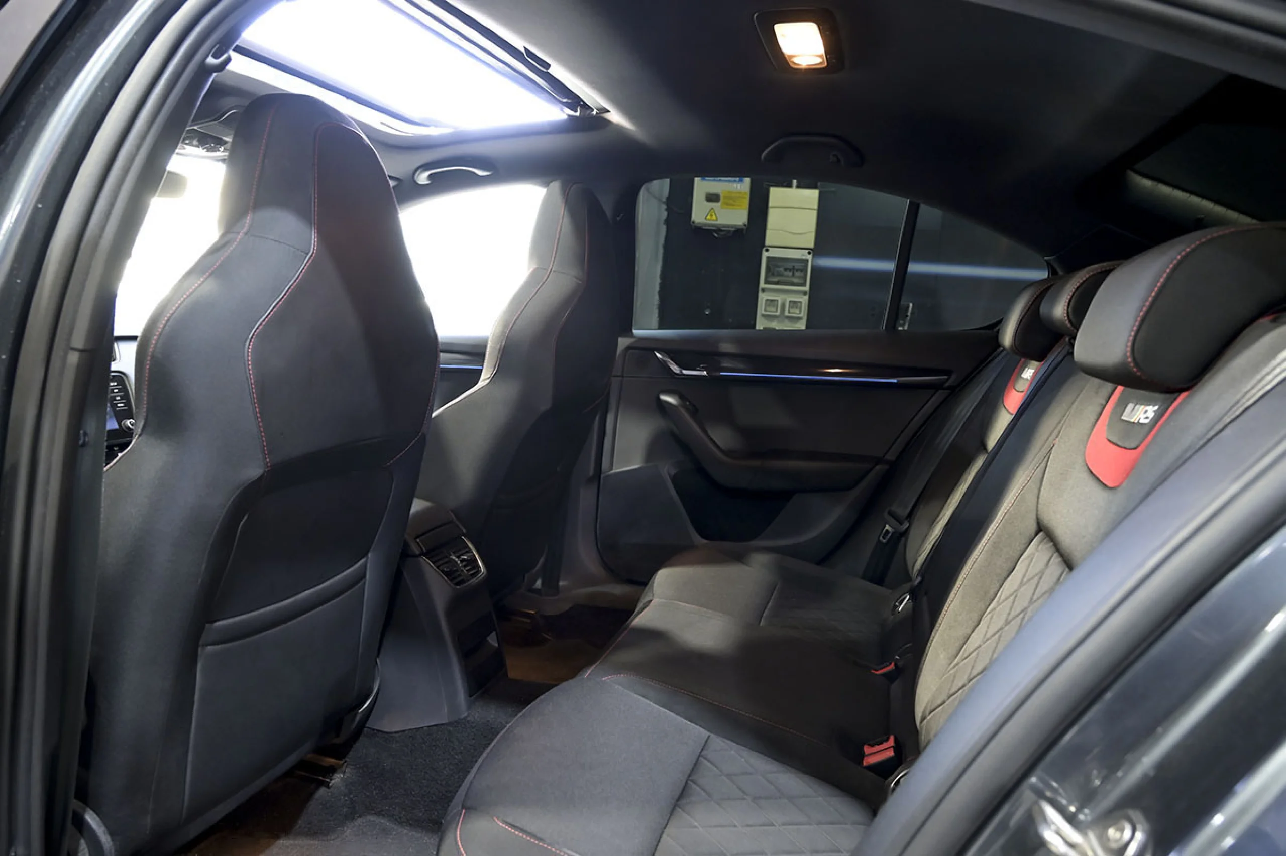 Skoda Octavia 2.0 TSI 180kW 245CV DSG RS - Foto 16