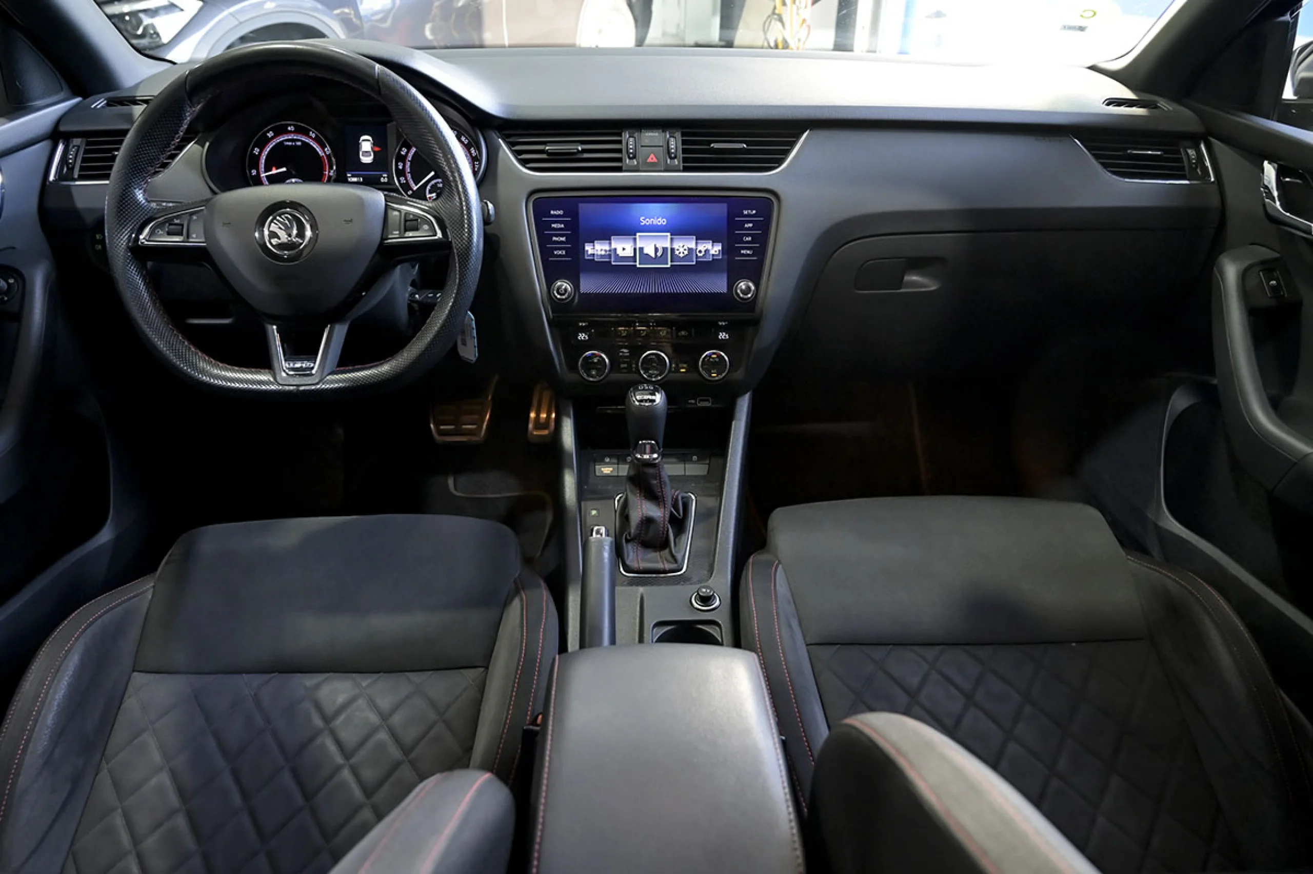 Skoda Octavia 2.0 TSI 180kW 245CV DSG RS - Foto 8