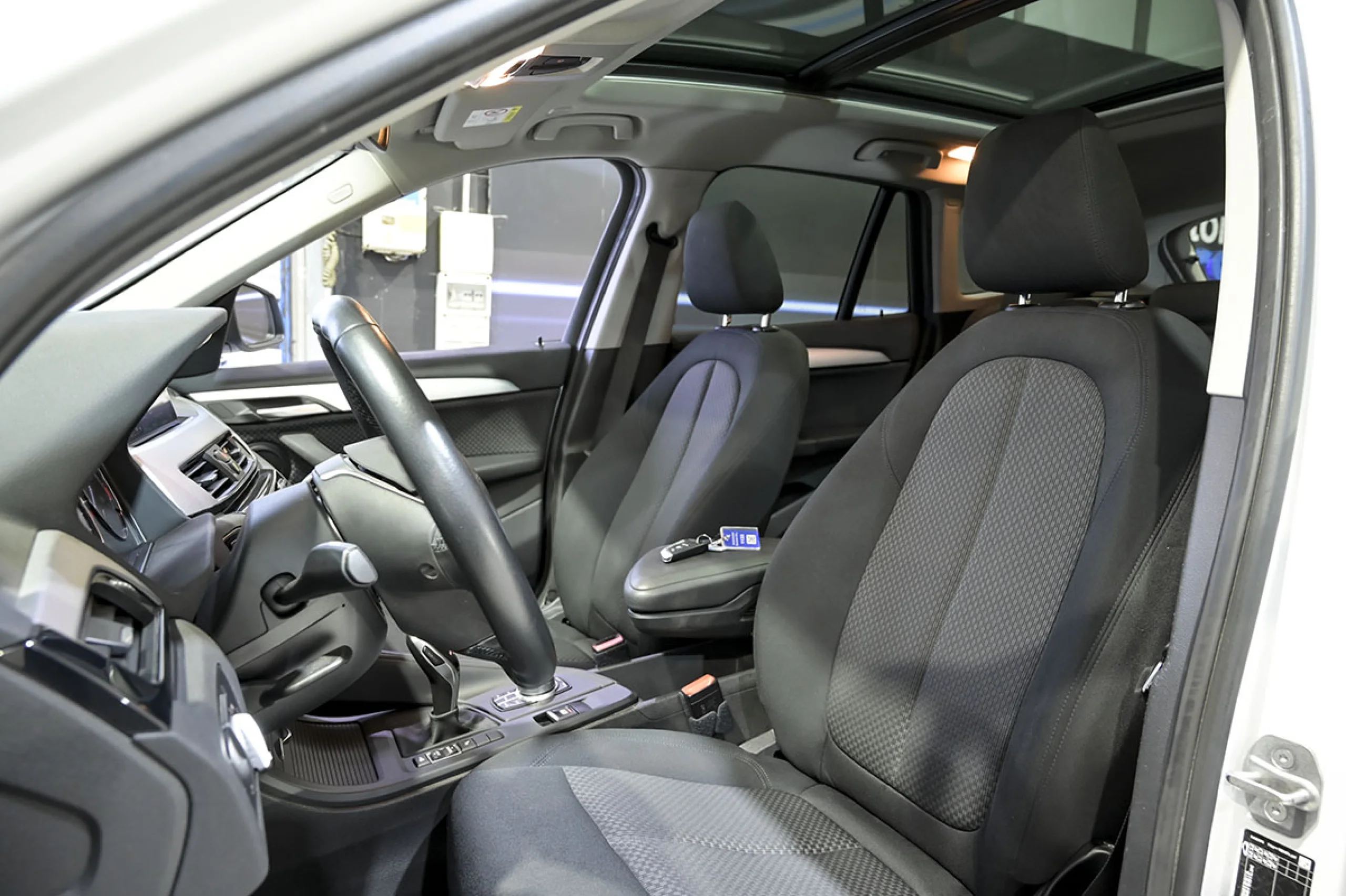 BMW X1 sDrive18dA Corporate - Foto 9