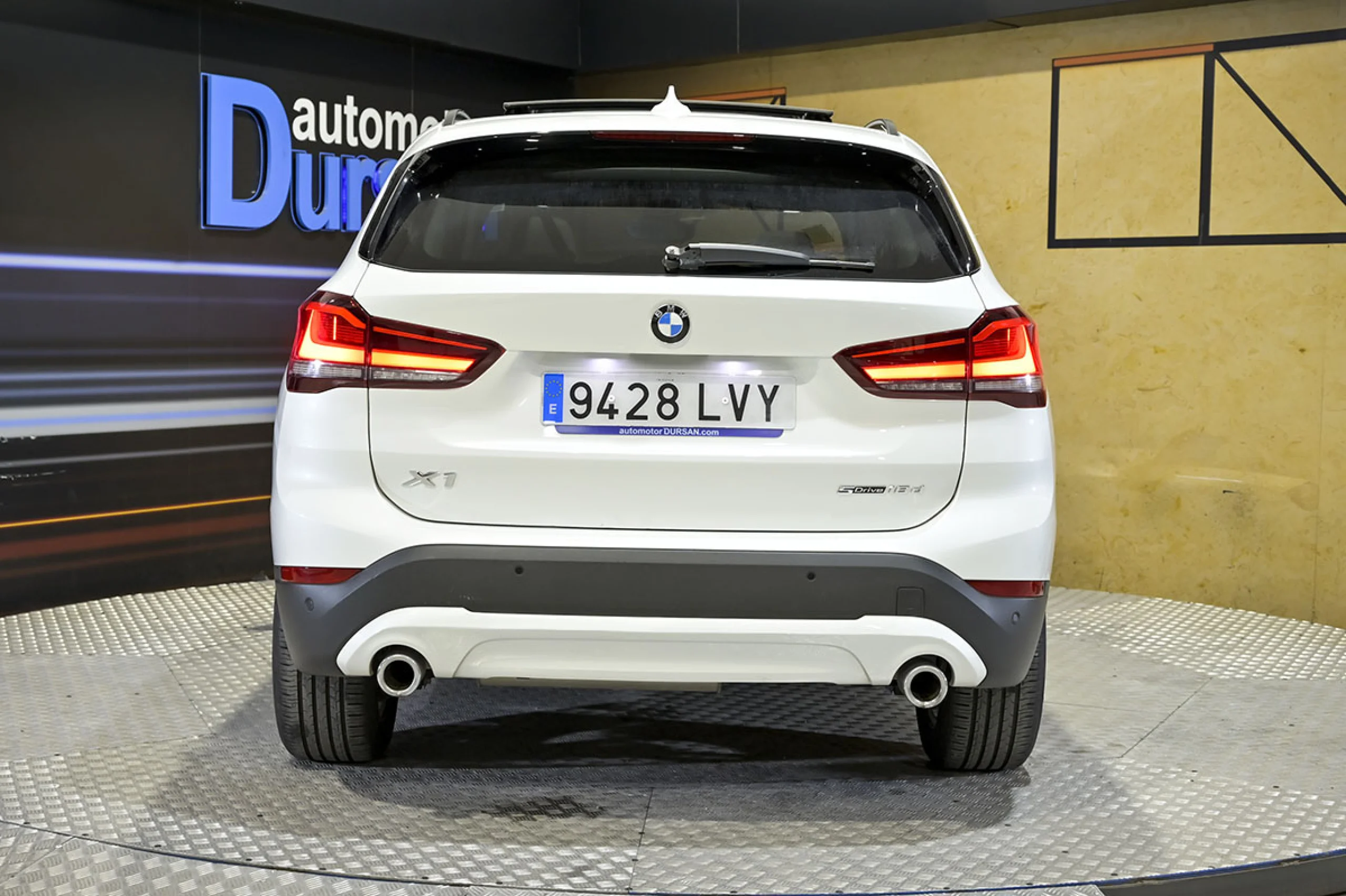 BMW X1 sDrive18dA Corporate - Foto 12