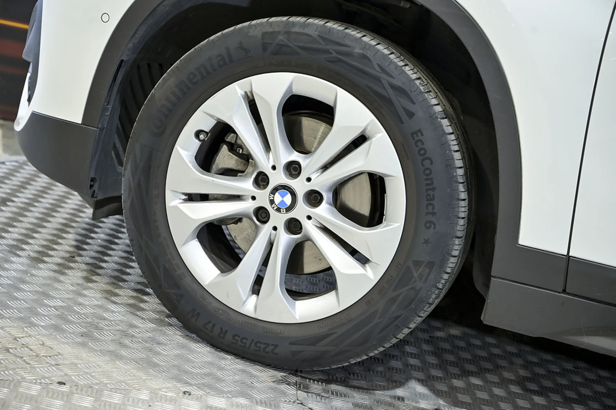 BMW X1 sDrive18dA Corporate - Foto 14