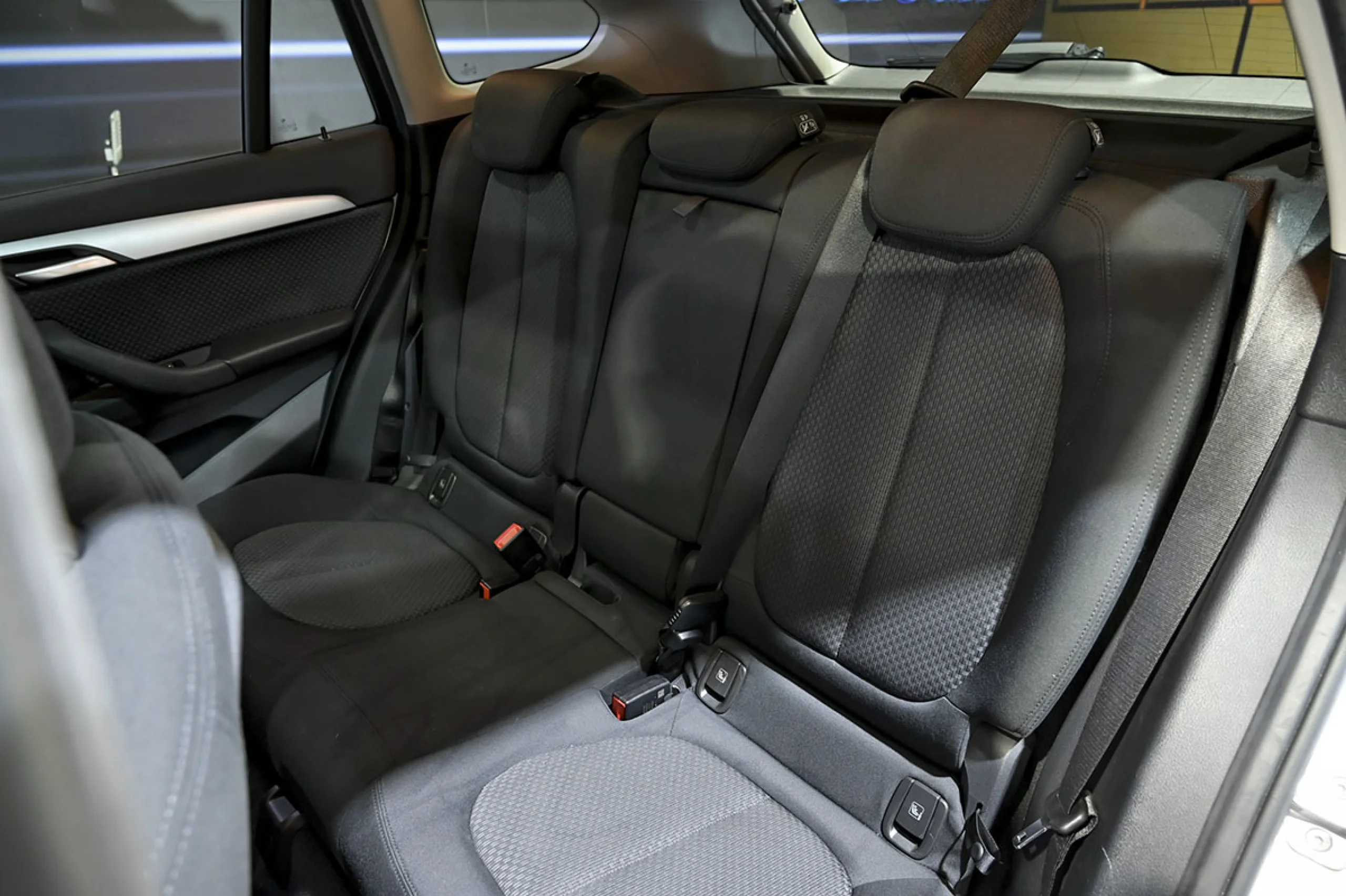 BMW X1 sDrive18dA Corporate - Foto 17