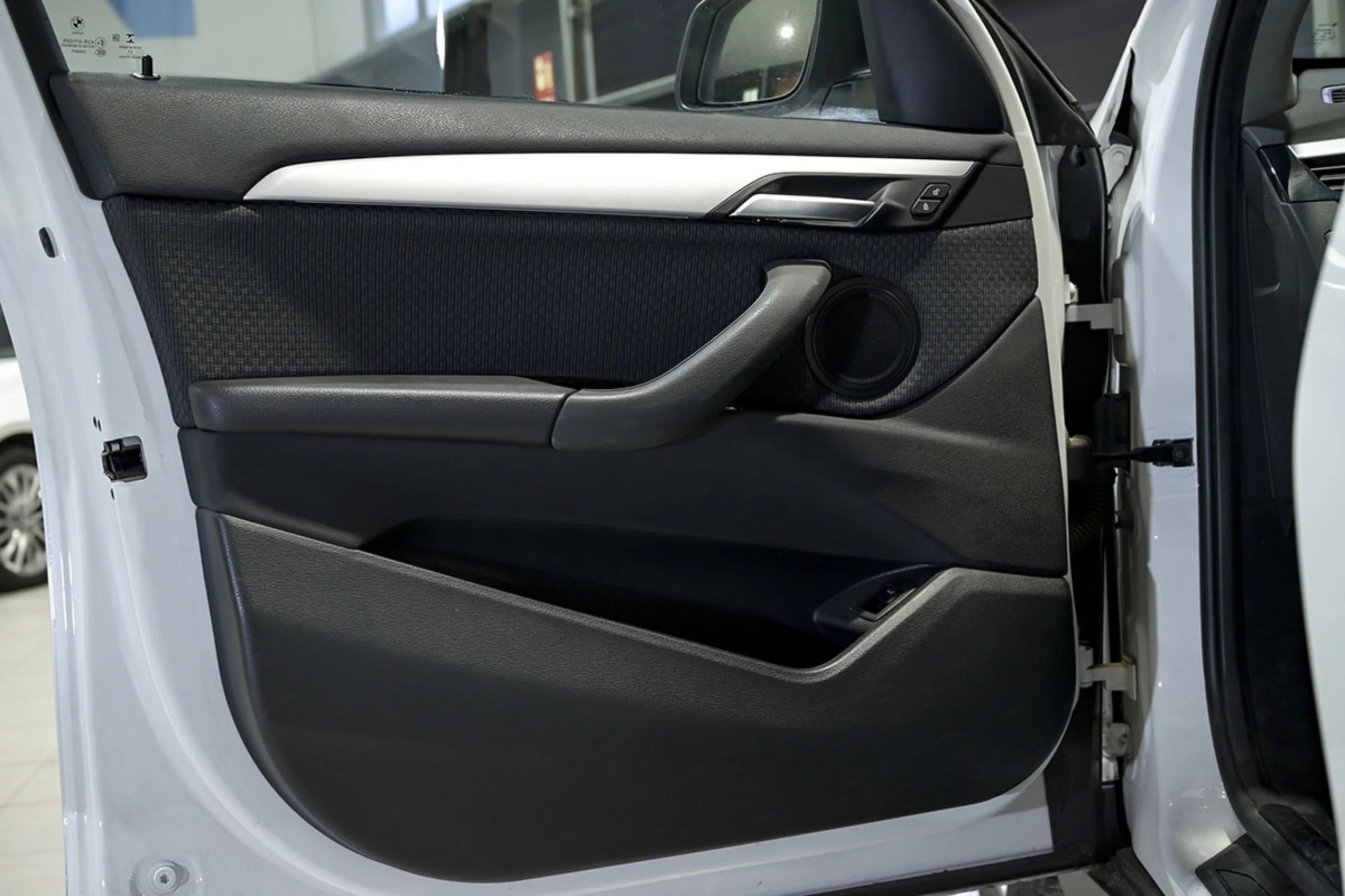 BMW X1 sDrive18dA Corporate - Foto 22