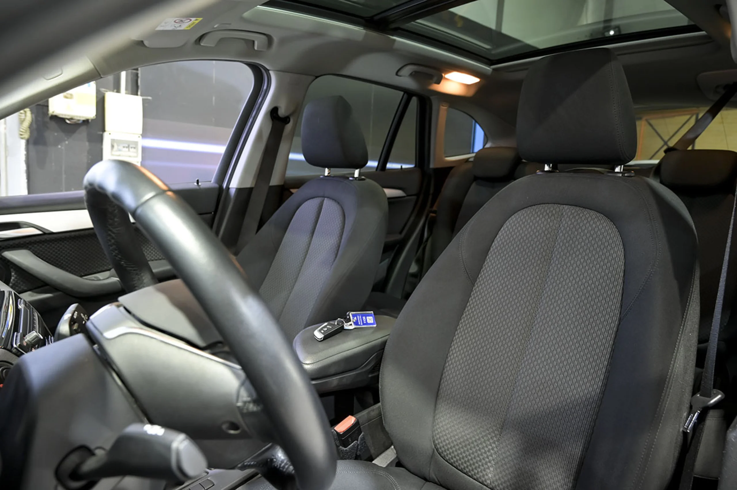 BMW X1 sDrive18dA Corporate - Foto 23