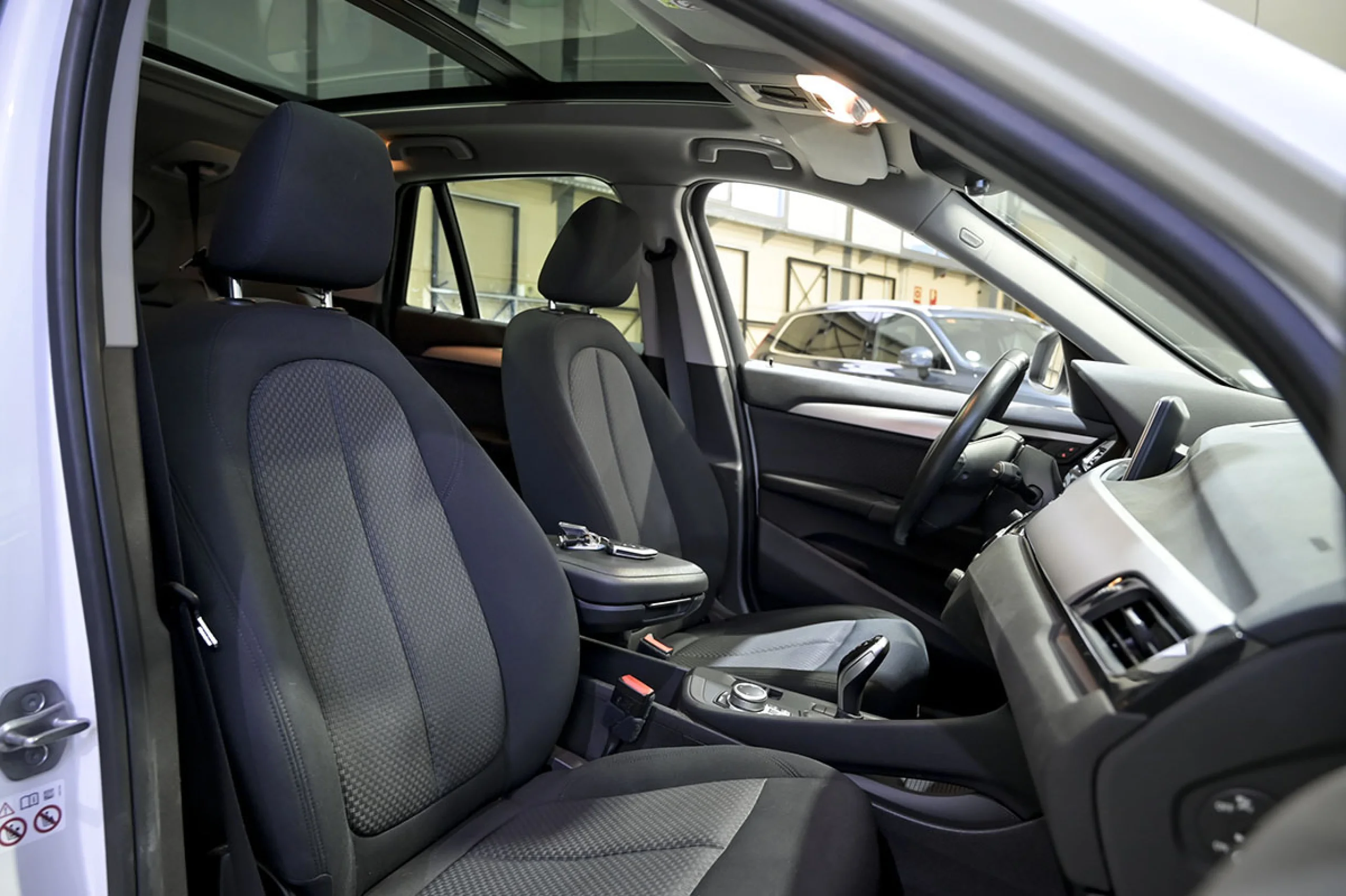 BMW X1 sDrive18dA Corporate - Foto 29