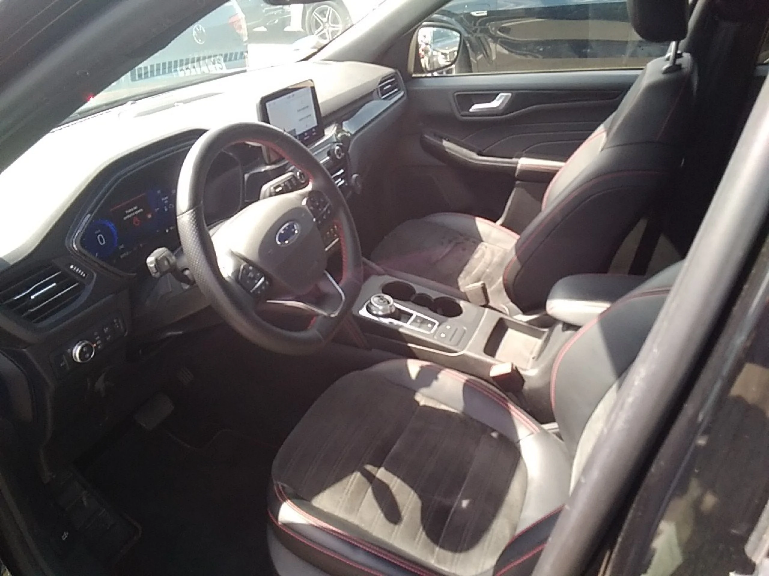 Ford Kuga ST-Line X 2.5 Duratec FHEV Auto - Foto 7