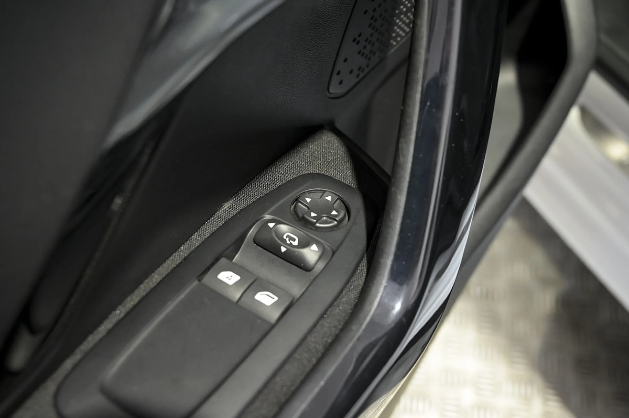 Peugeot 208 5P Signature BlueHDi 73KW 100CV - Foto 21