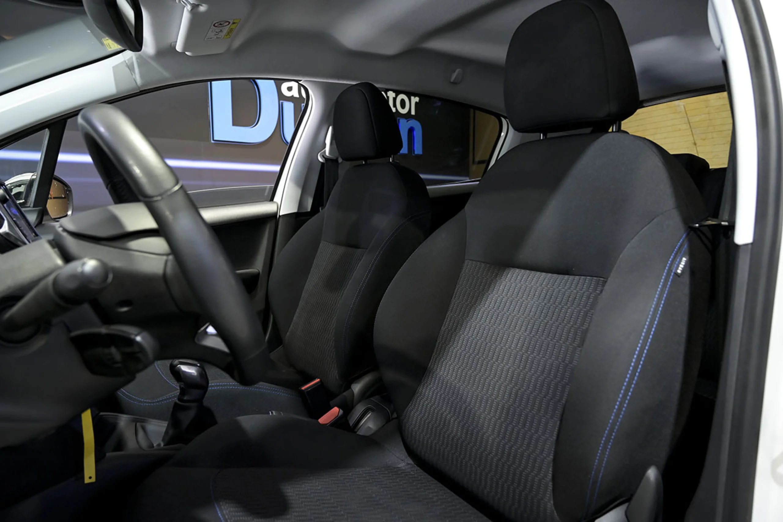 Peugeot 208 5P Signature BlueHDi 73KW 100CV - Foto 9