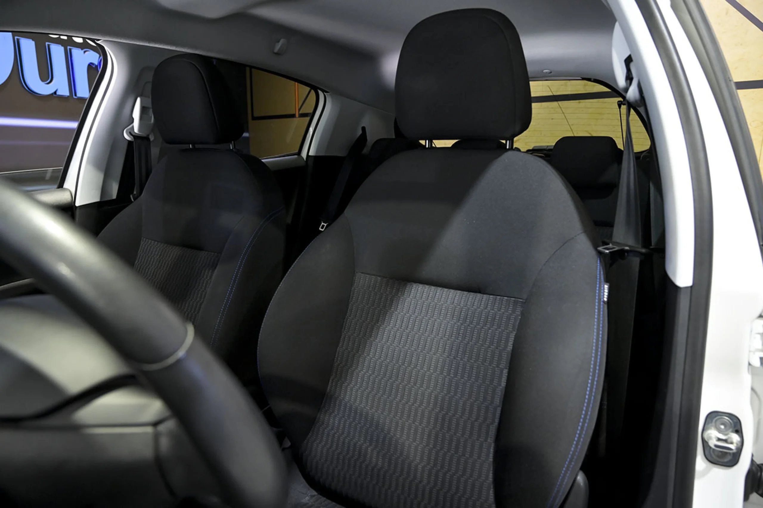 Peugeot 208 5P Signature BlueHDi 73KW 100CV - Foto 23