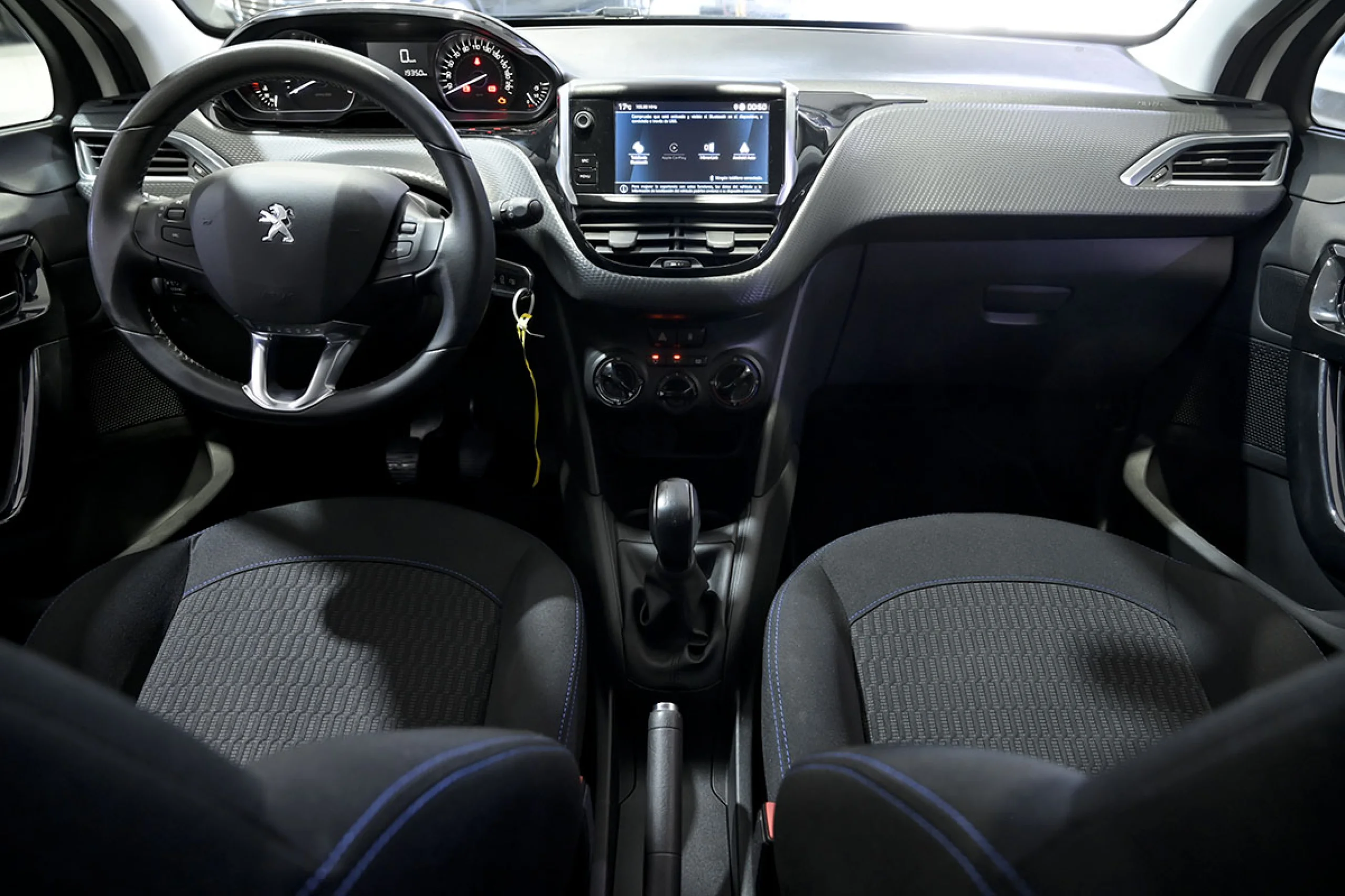 Peugeot 208 5P Signature BlueHDi 73KW 100CV - Foto 8