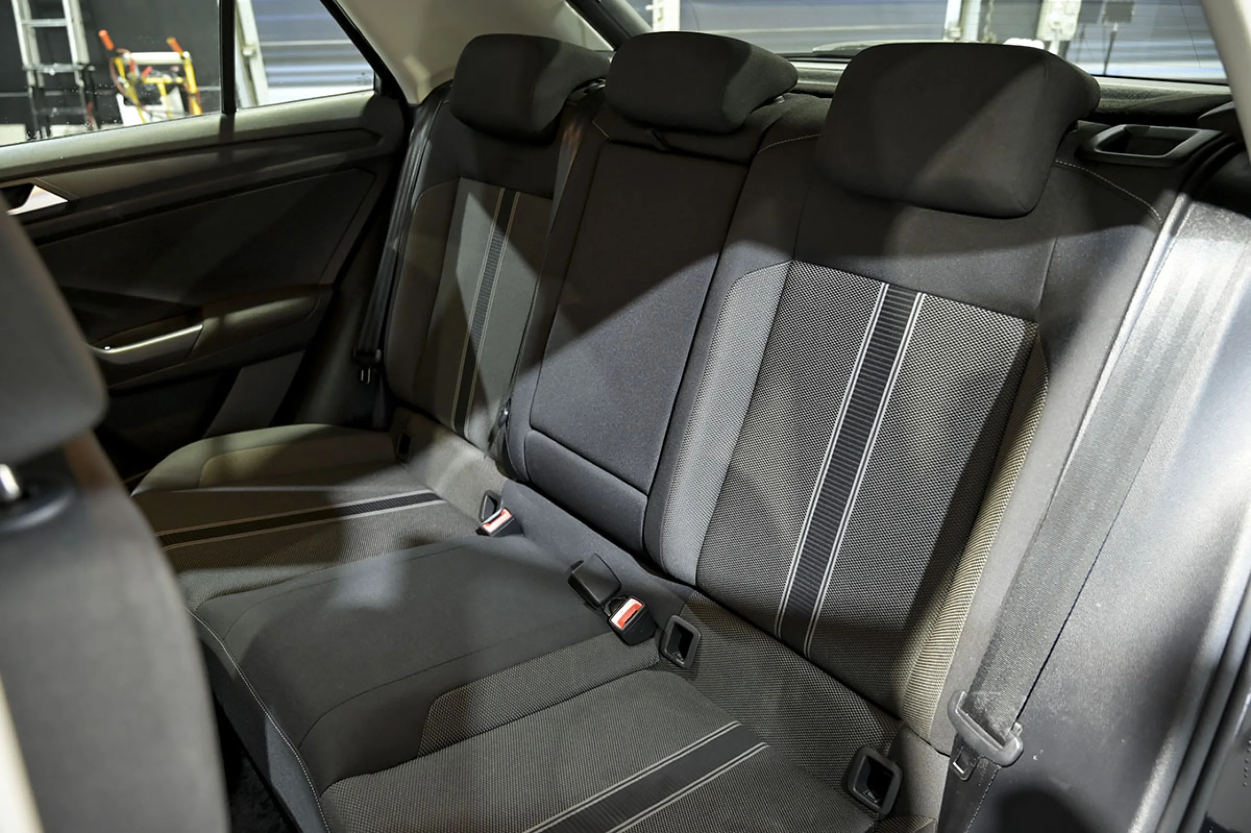 Volkswagen T-Roc Advance 2.0 TDI 85kW 115CV - Foto 17