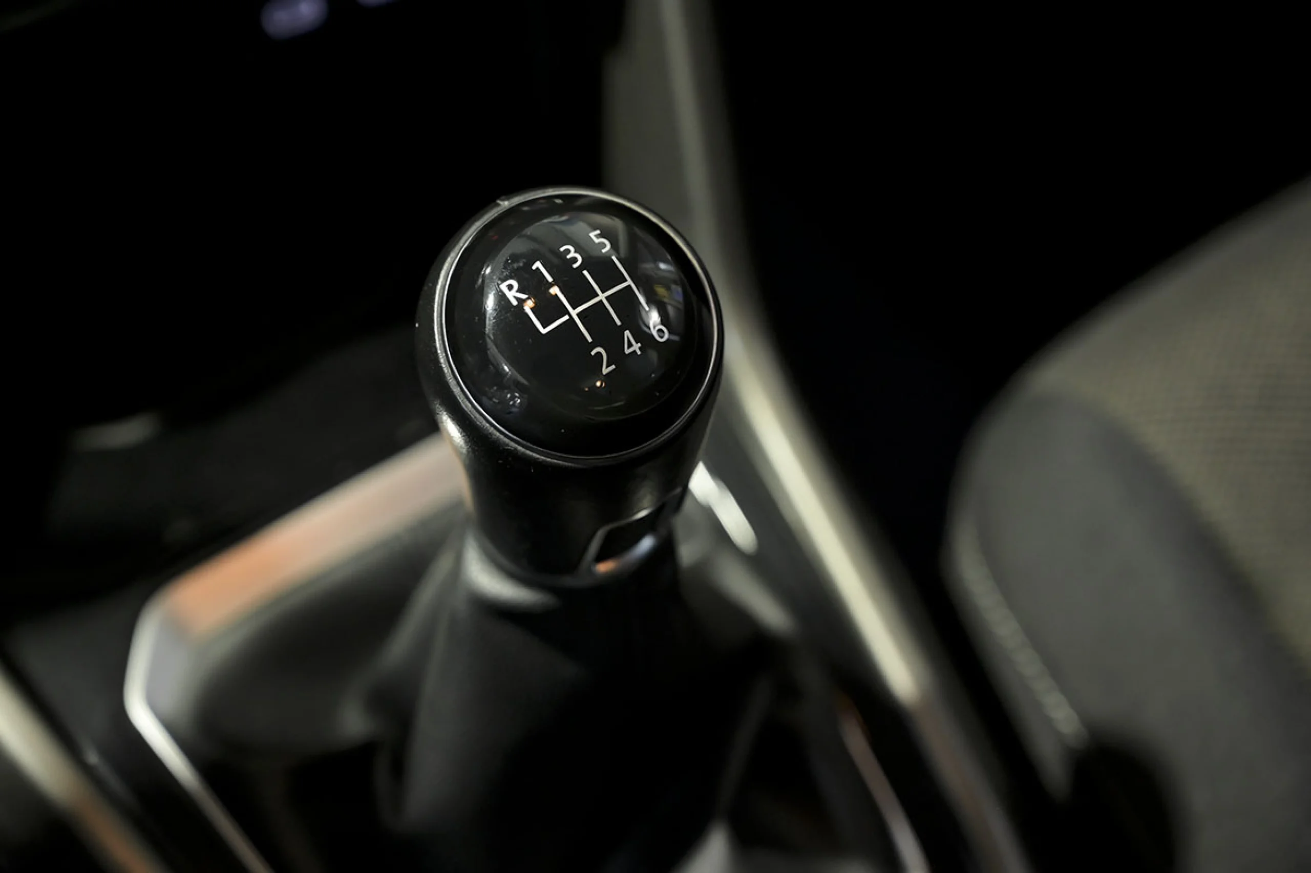 Volkswagen T-Roc Advance 2.0 TDI 85kW 115CV - Foto 29