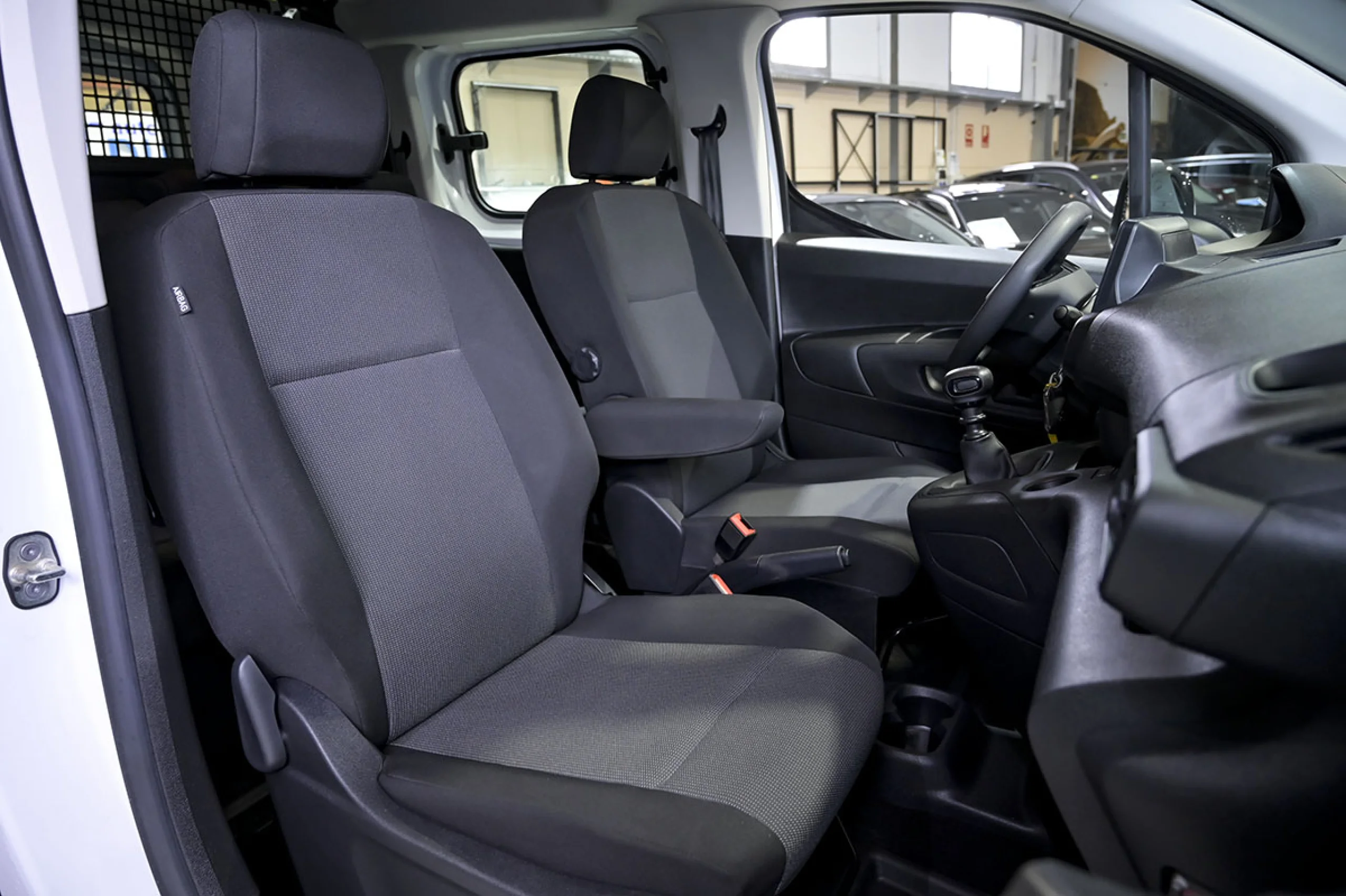 Peugeot Rifter Active Pack Business Std. BlueHDi 100 - Foto 26