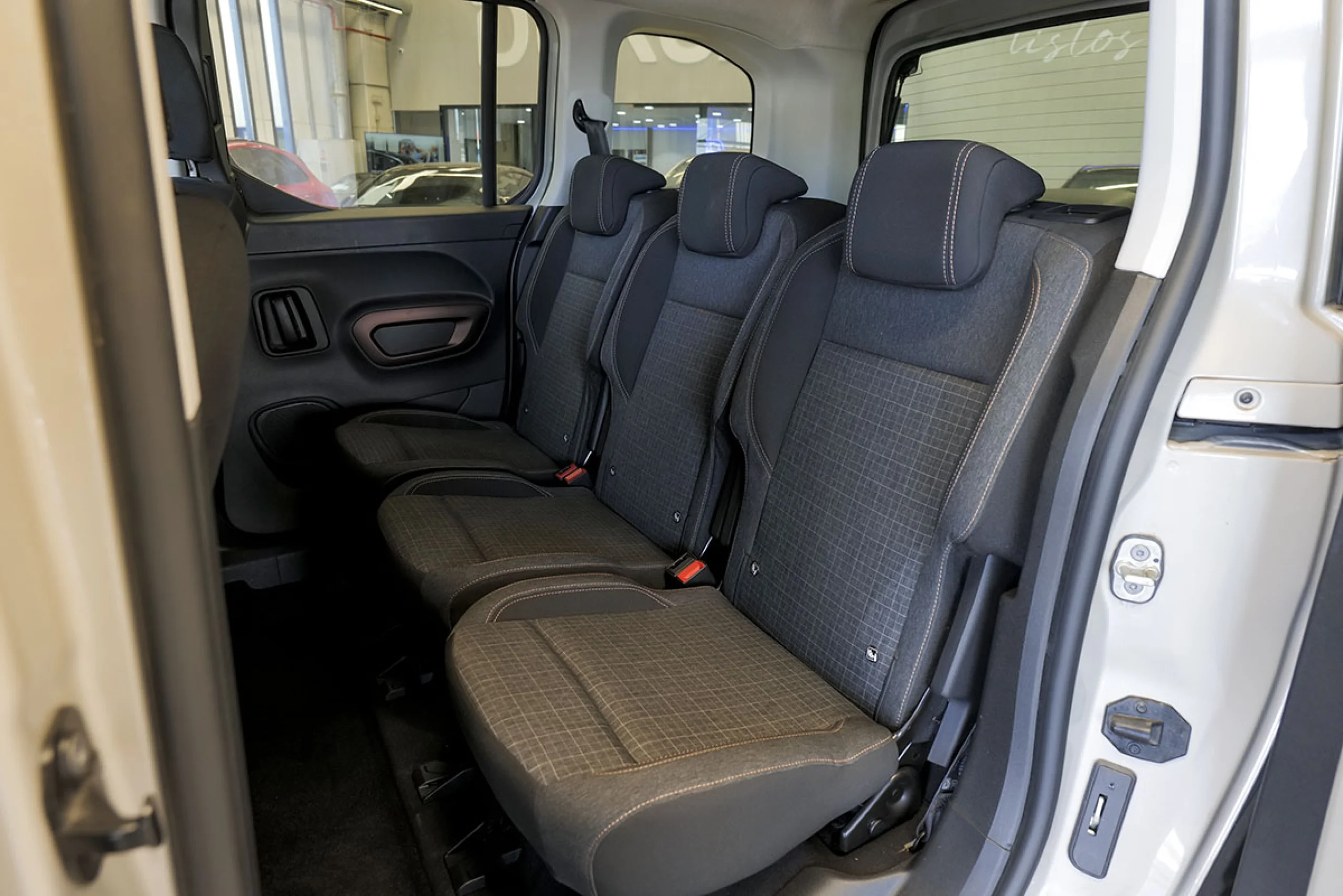 Peugeot Rifter GT Standard BlueHDi 96kW Auto - Foto 15