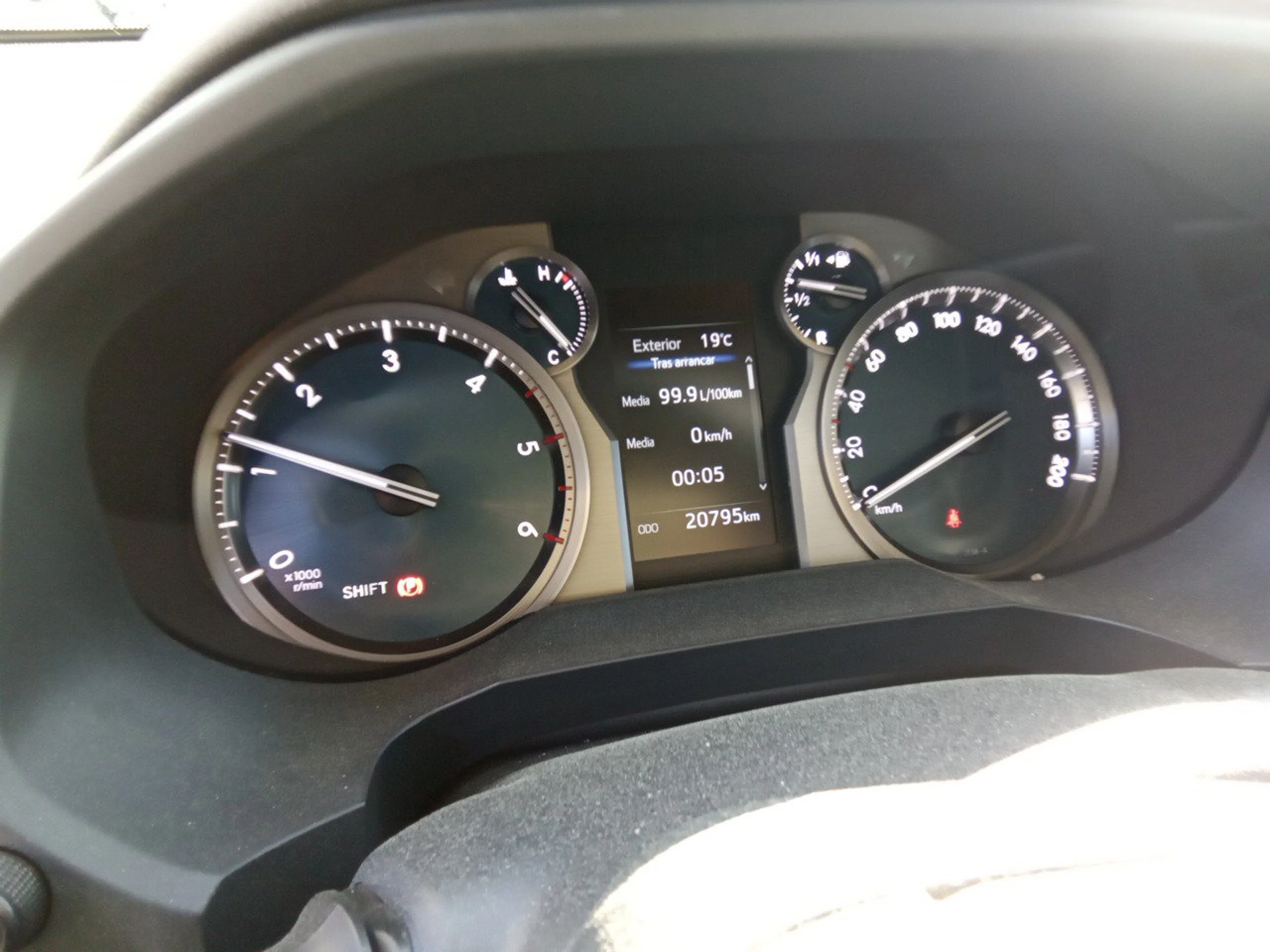 Toyota Land Cruiser LANDCRUISER 2.8 D-4D GX - Foto 8