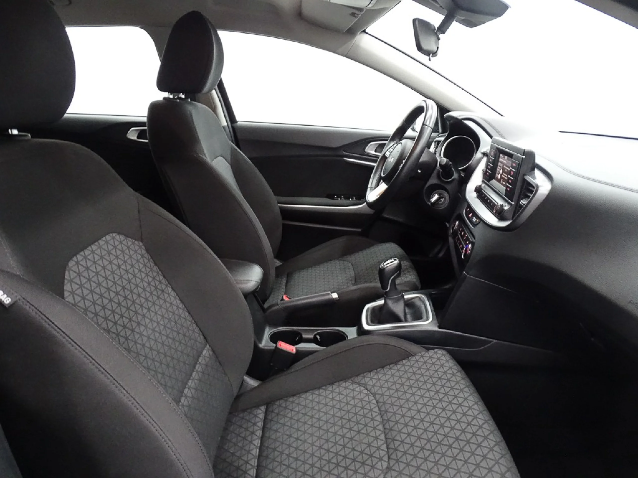 Kia Ceed cee d 1.0 TGDi 88kW 120CV Concept - Foto 18