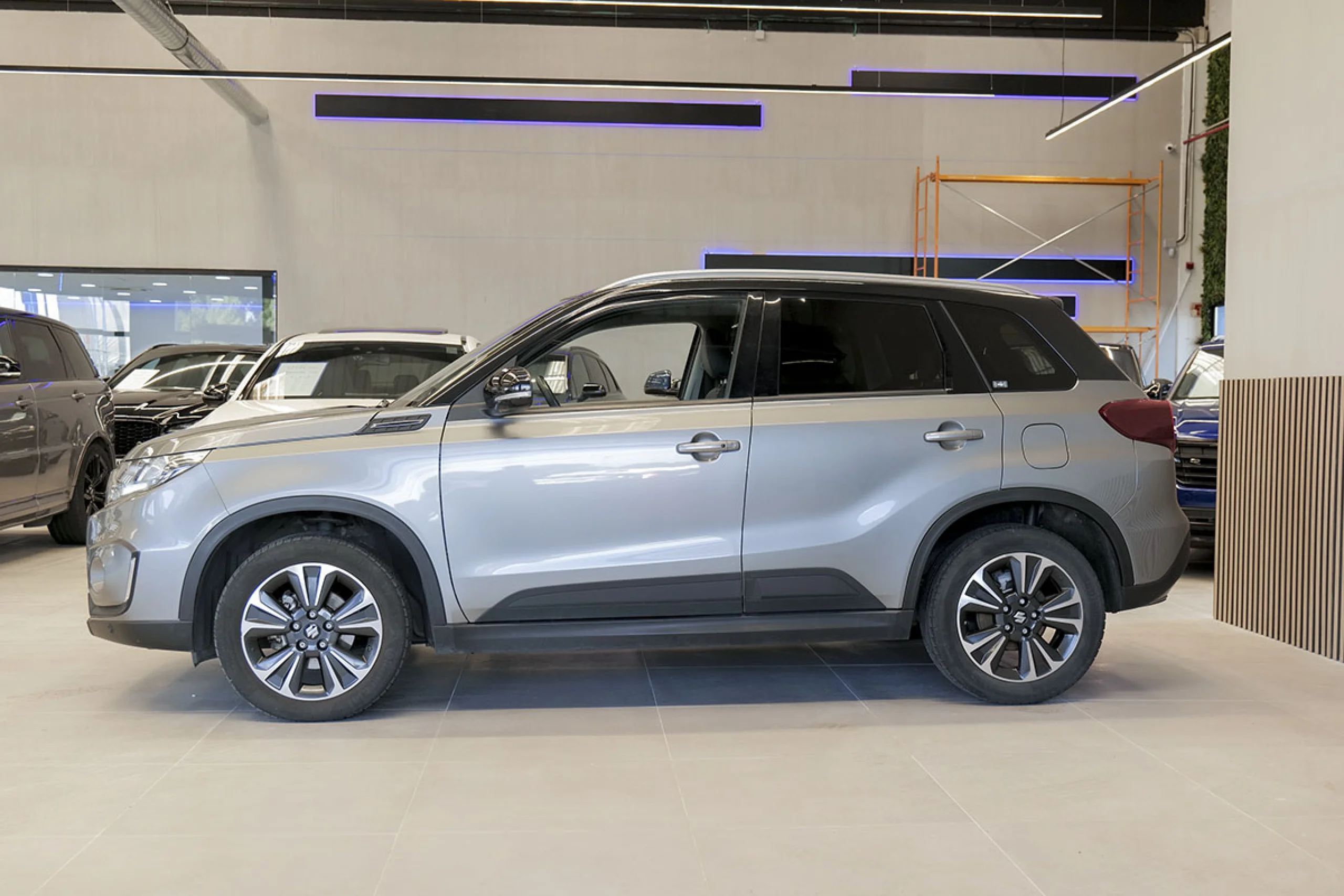 Suzuki Vitara 1.5 GLX 4WD Strong Hybrid Auto - Foto 17